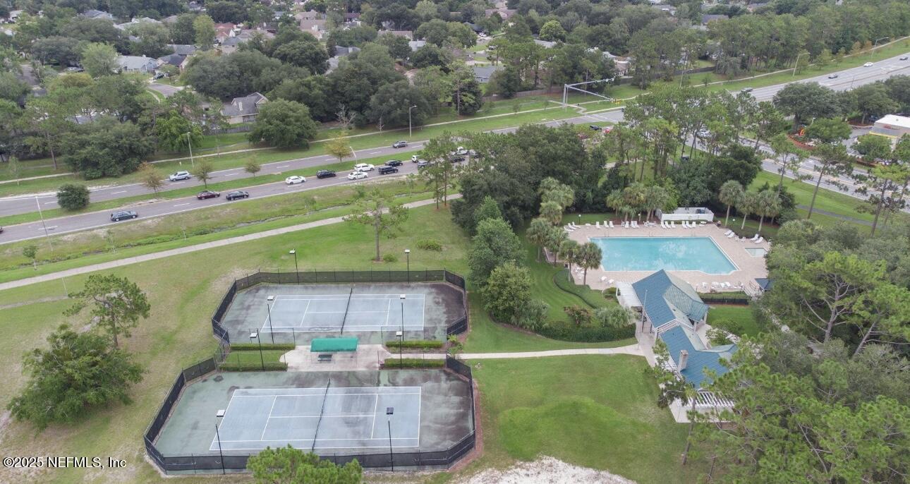 8836 FIELDSIDE Court