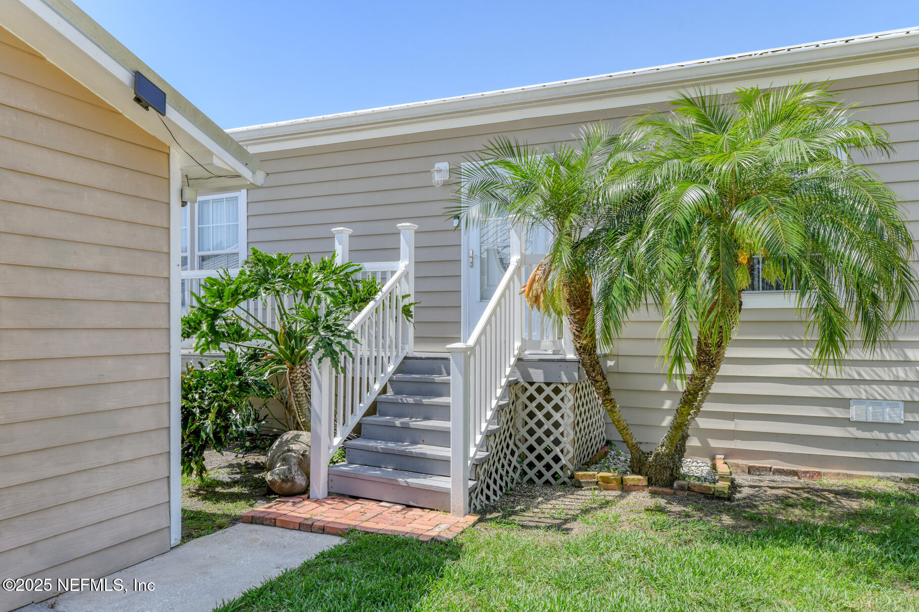 156 MOONLITE Drive