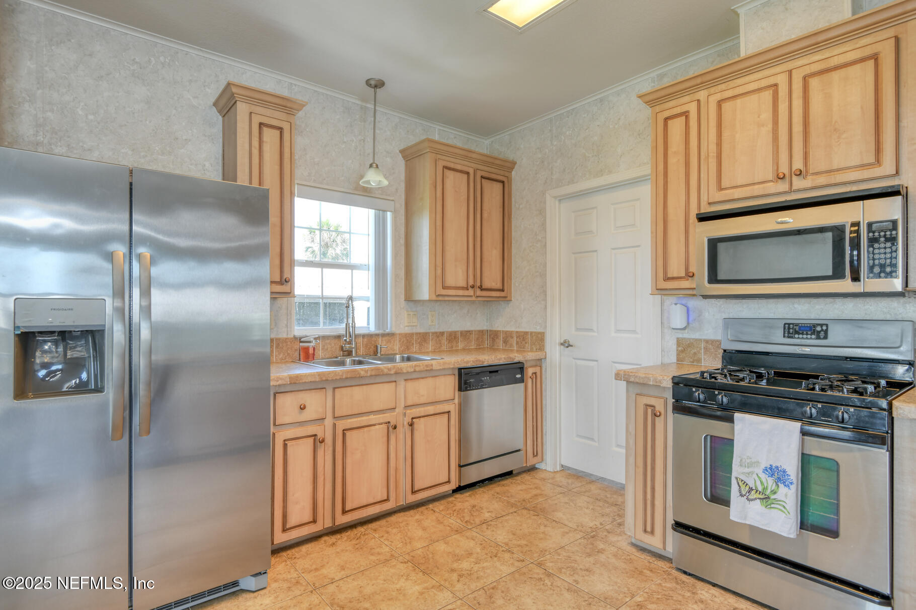 156 MOONLITE Drive