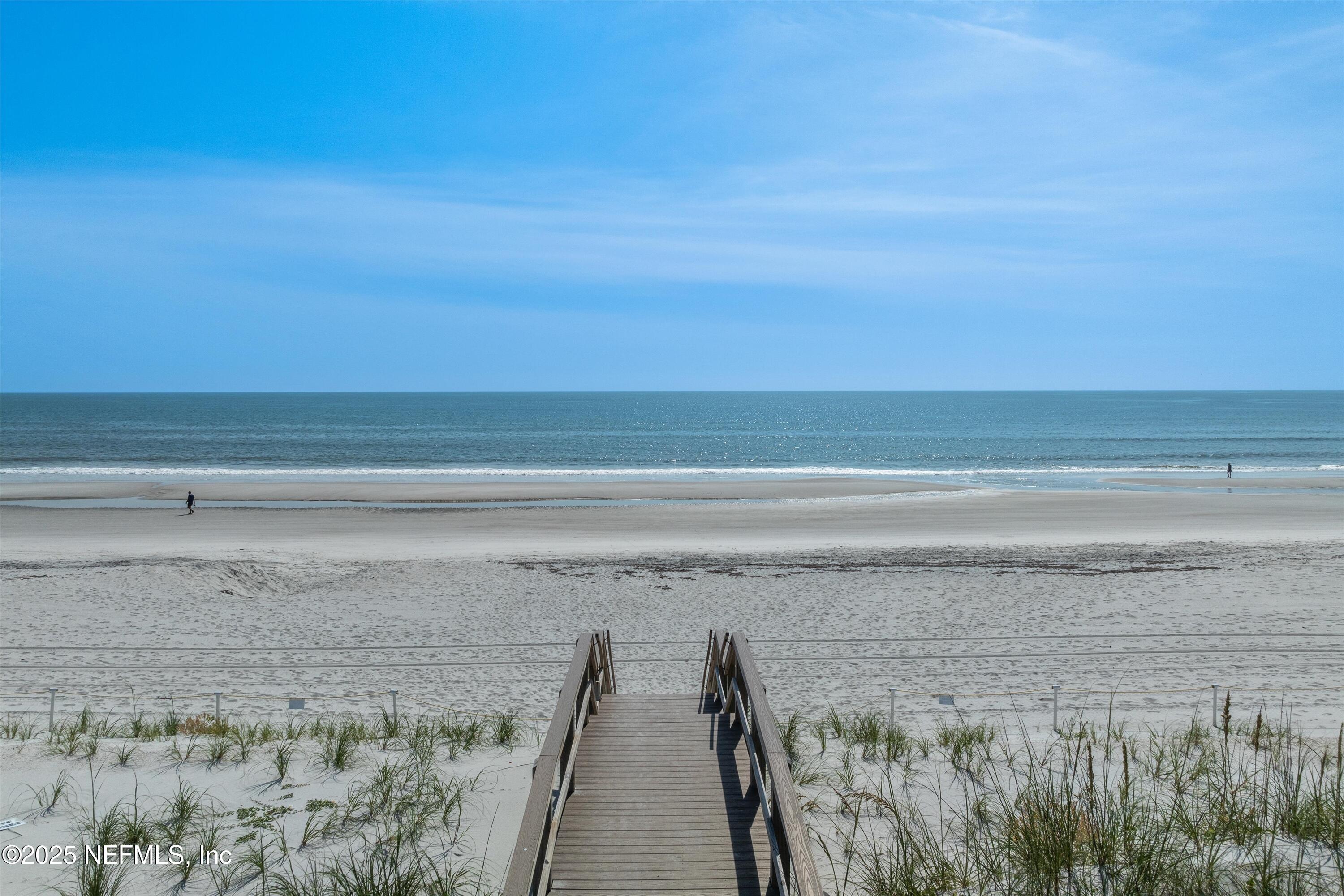 2327 COSTA VERDE Boulevard, 201