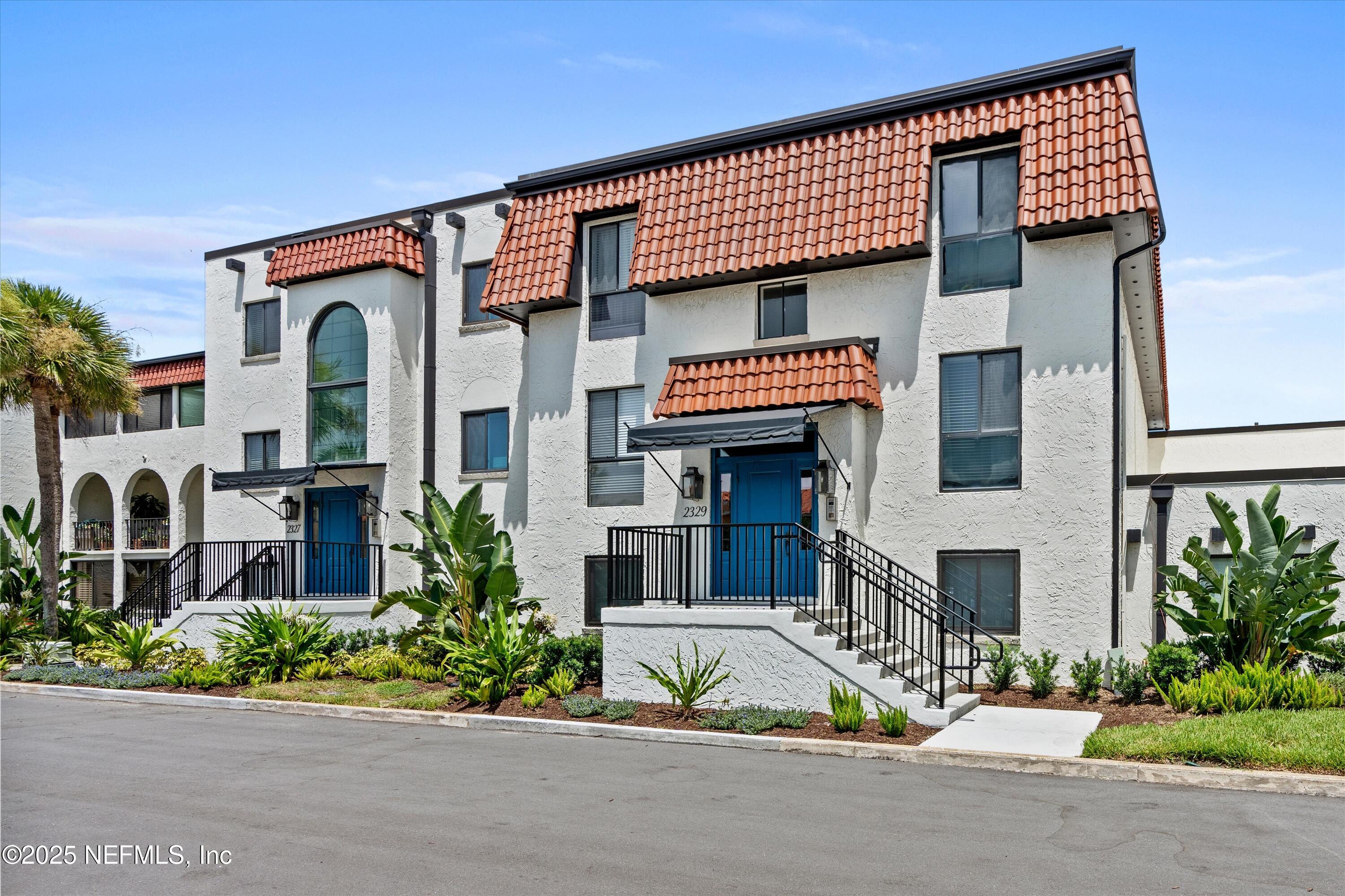 2327 COSTA VERDE Boulevard, 201