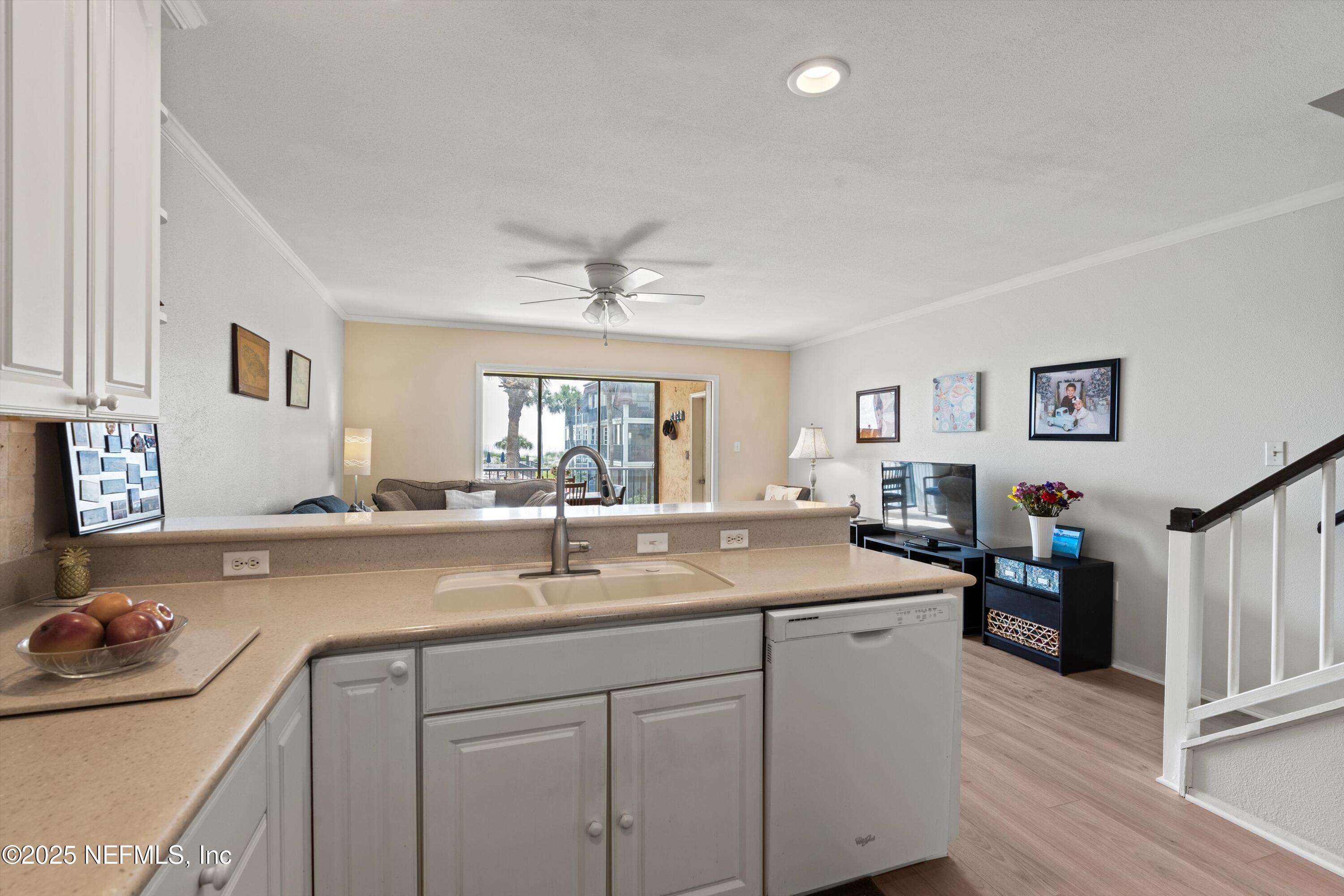 2327 COSTA VERDE Boulevard, 201