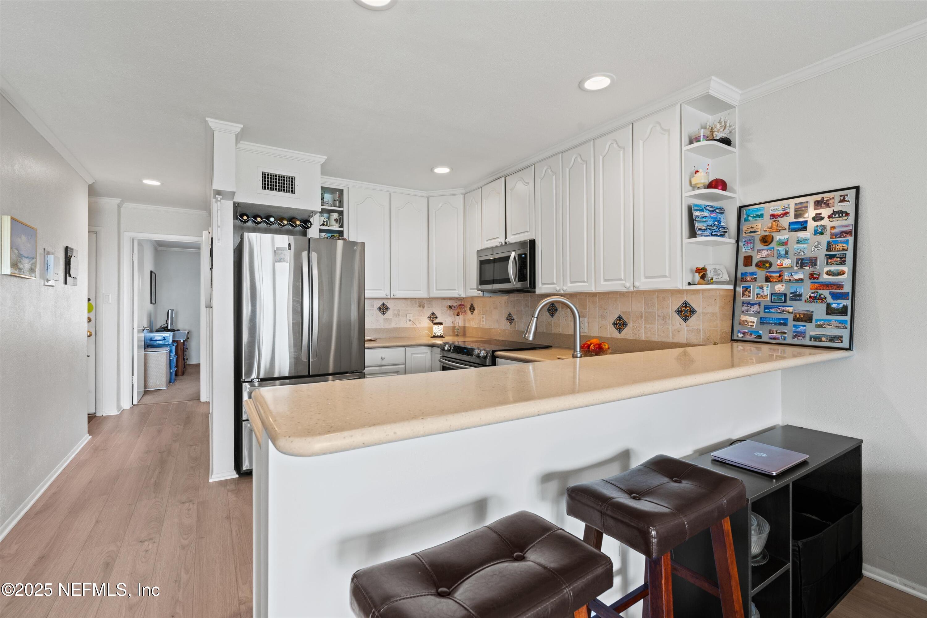 2327 COSTA VERDE Boulevard, 201