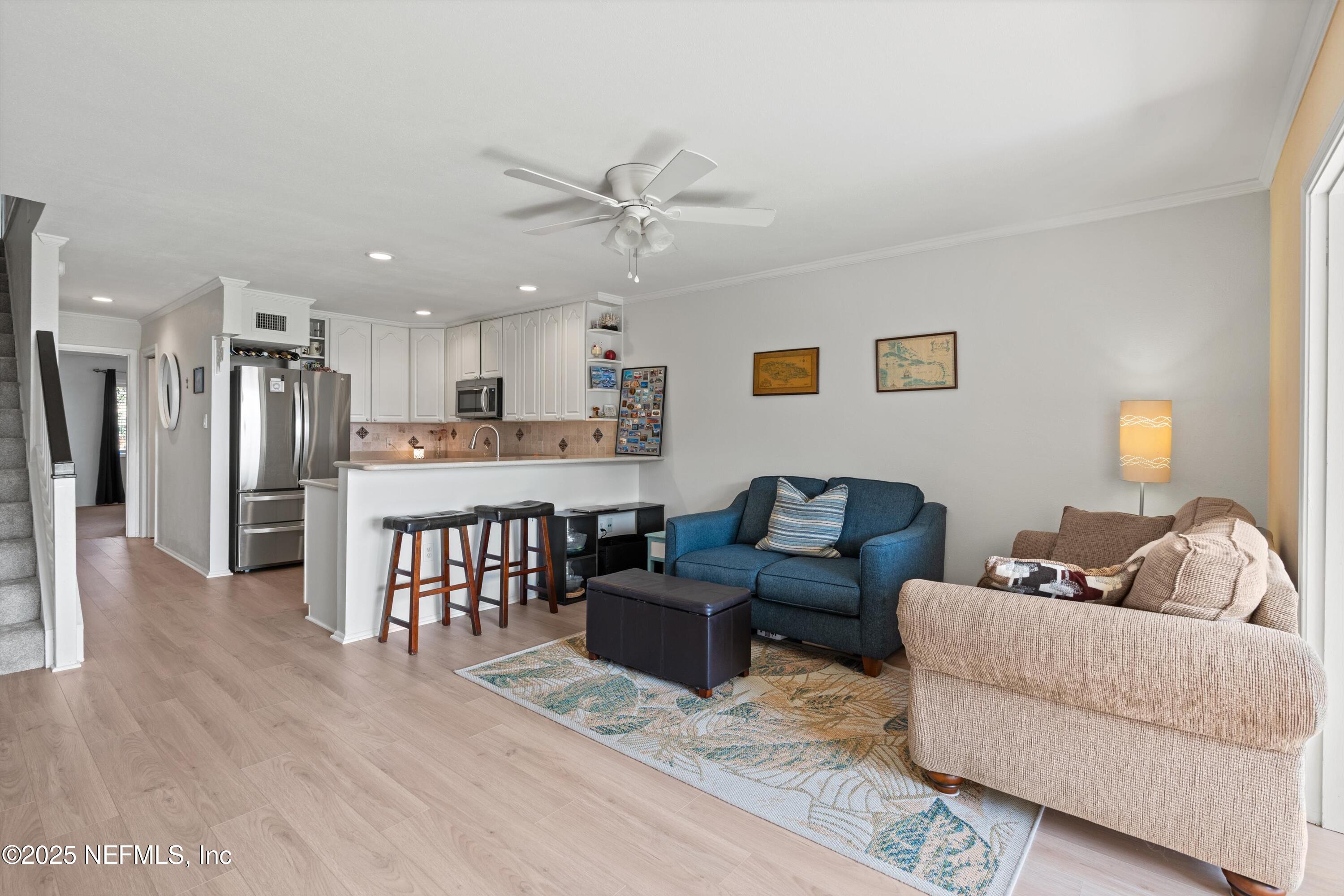 2327 COSTA VERDE Boulevard, 201