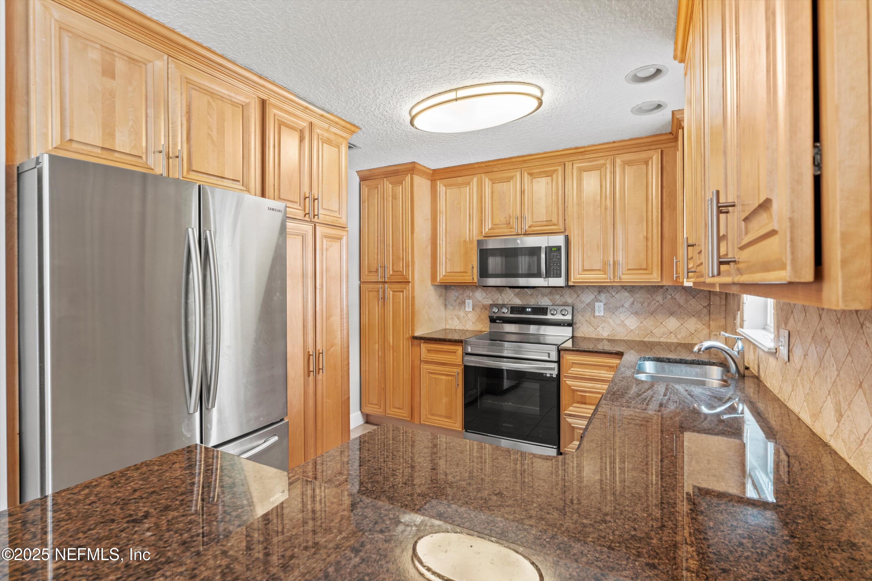 3434 BLANDING Boulevard, 226