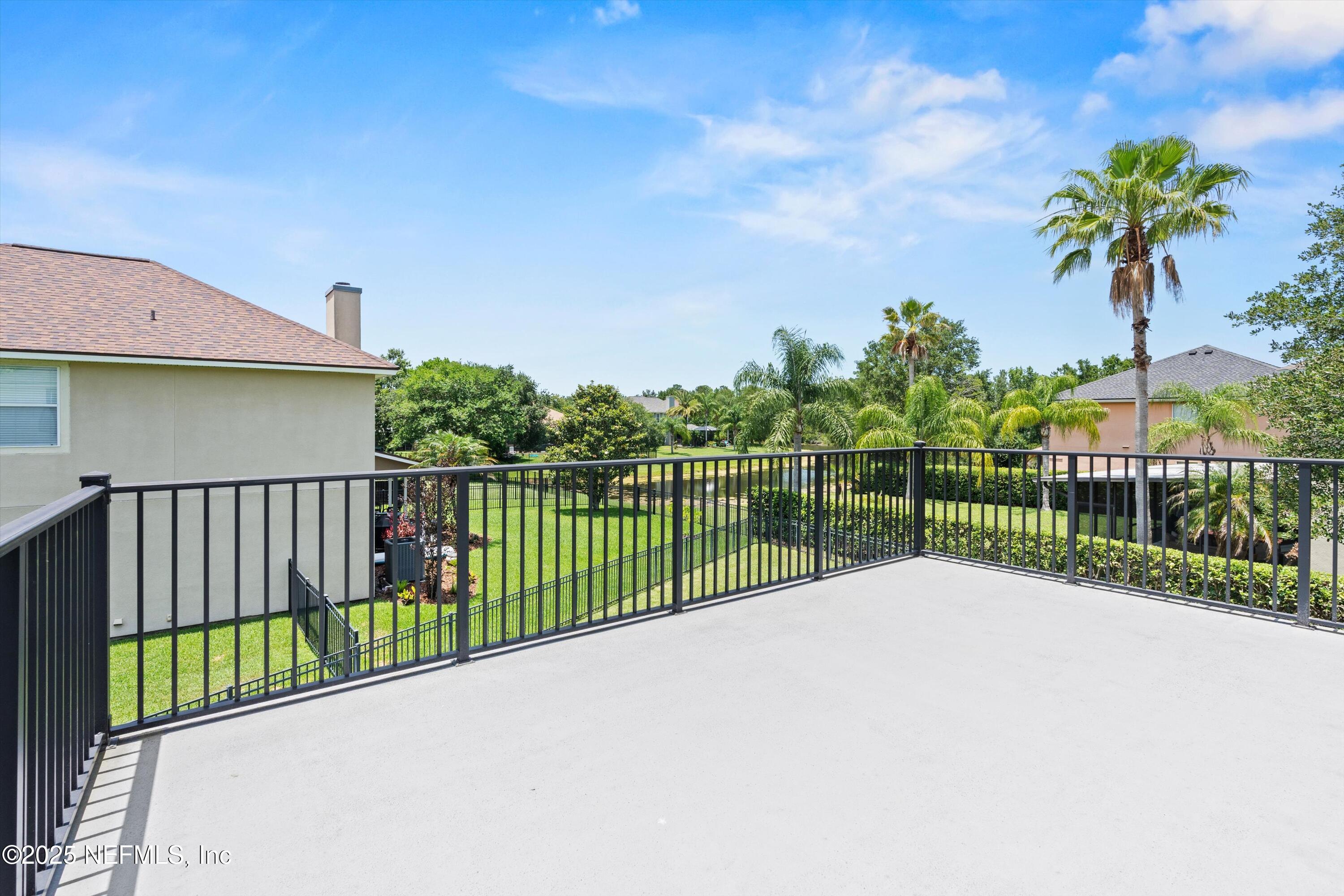 2360 GOLFVIEW Drive