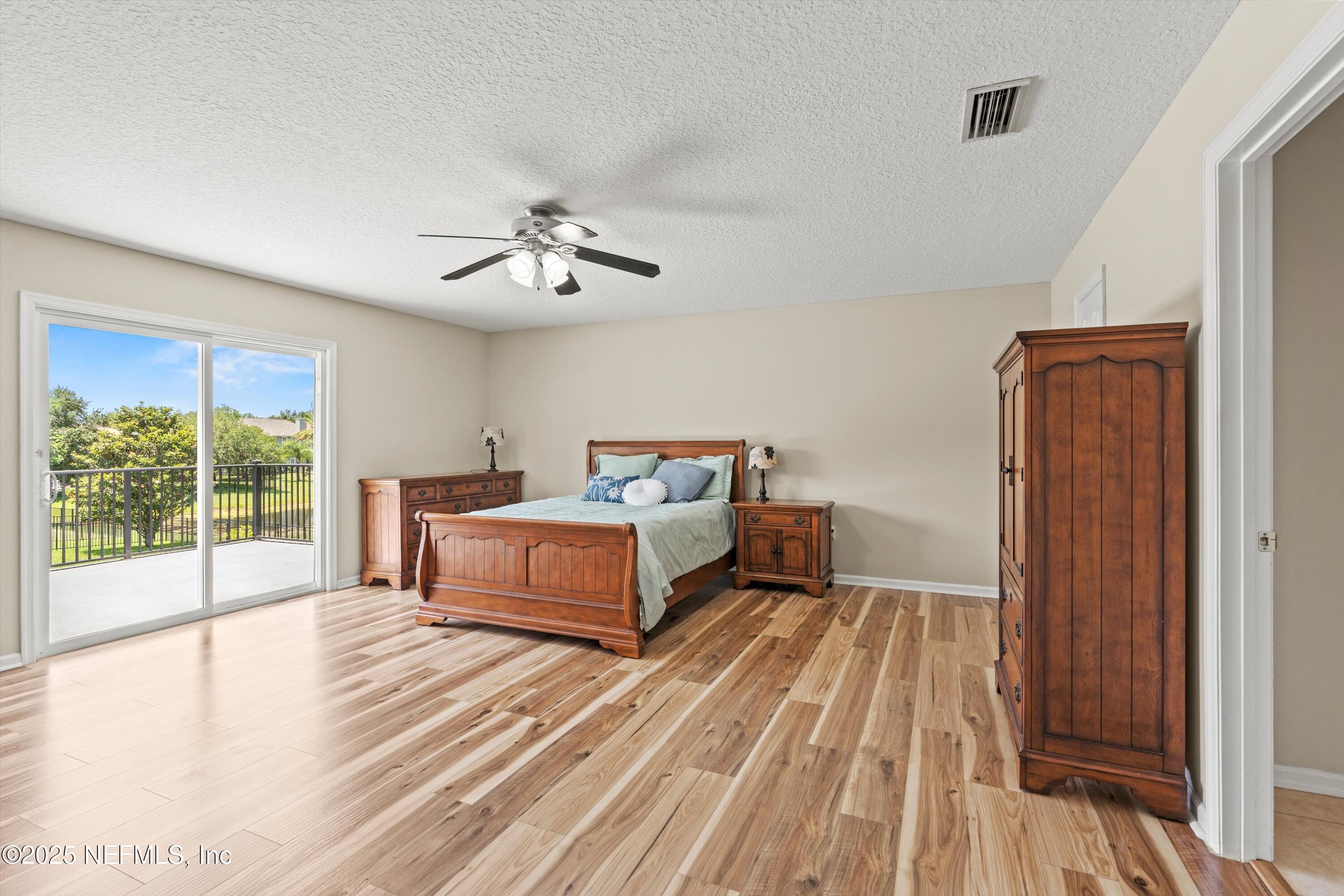 2360 GOLFVIEW Drive