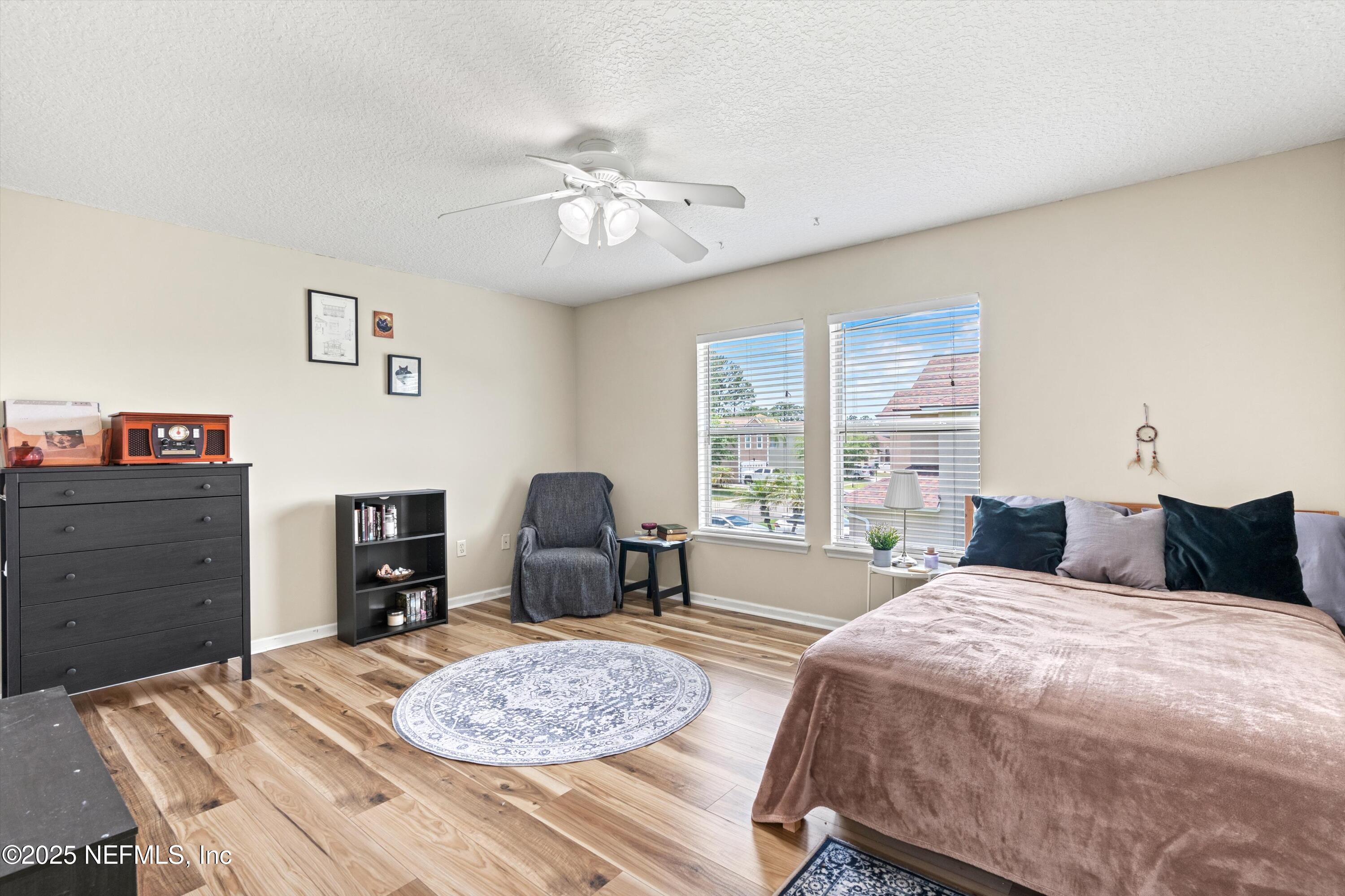 2360 GOLFVIEW Drive