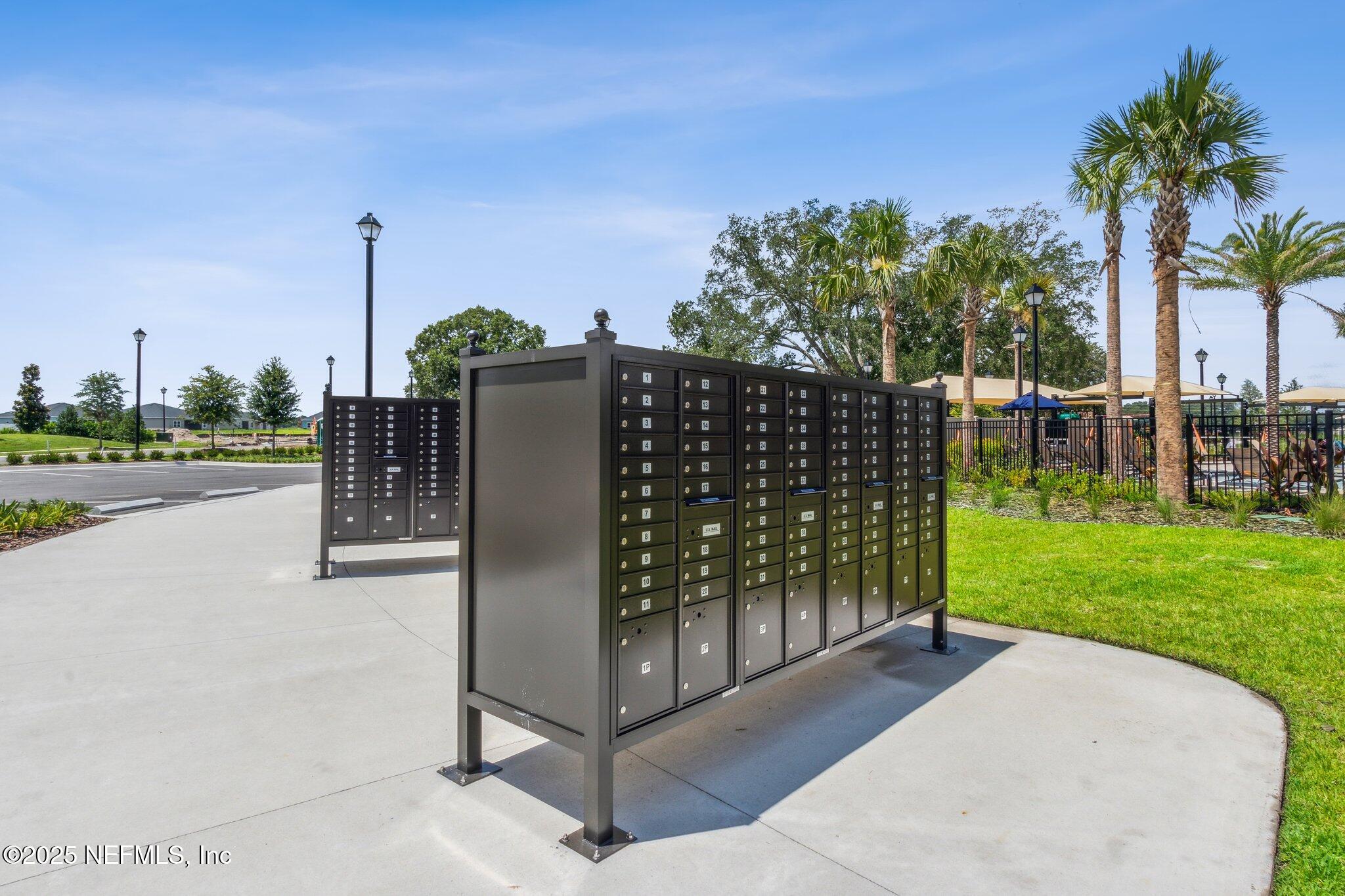 2724 WHITE CEDAR Lane