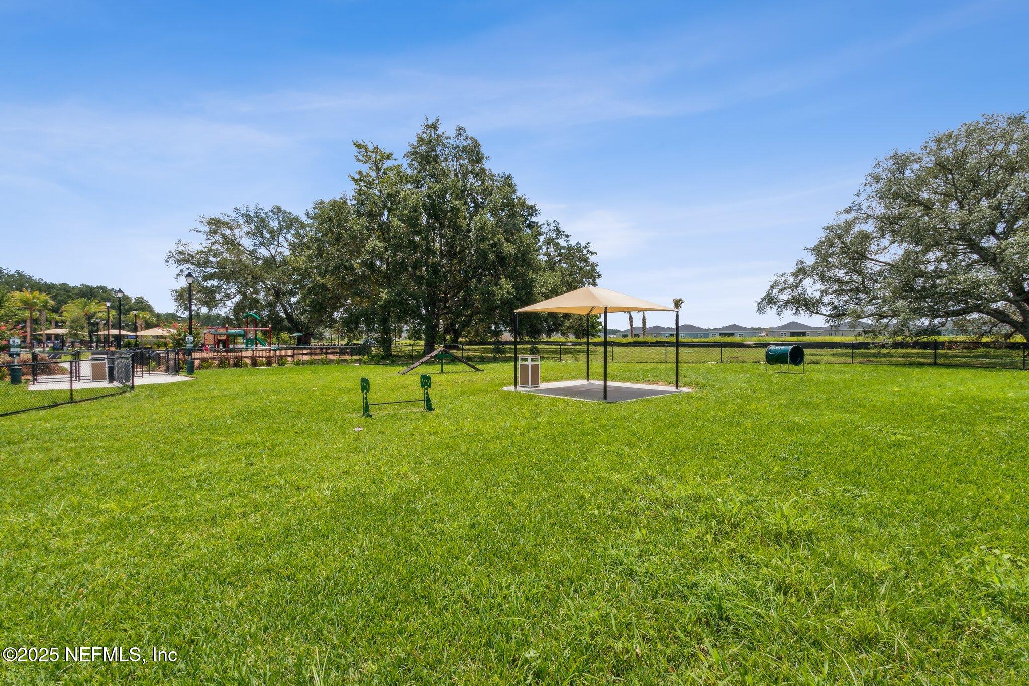 2724 WHITE CEDAR Lane