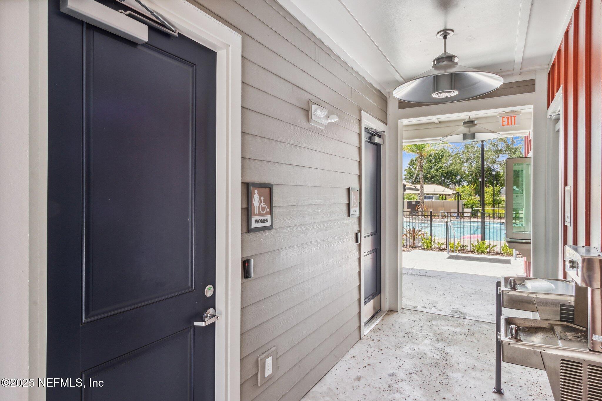 2724 WHITE CEDAR Lane