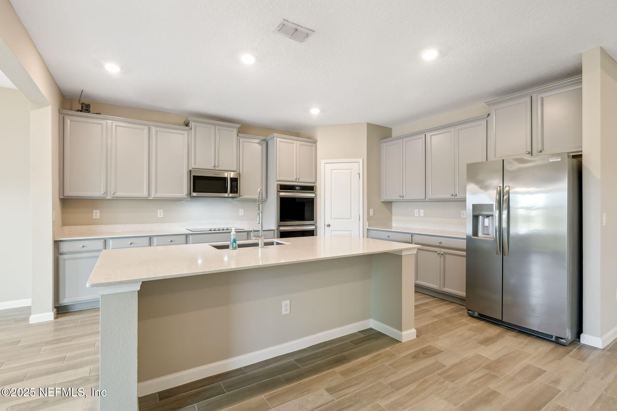 2724 WHITE CEDAR Lane