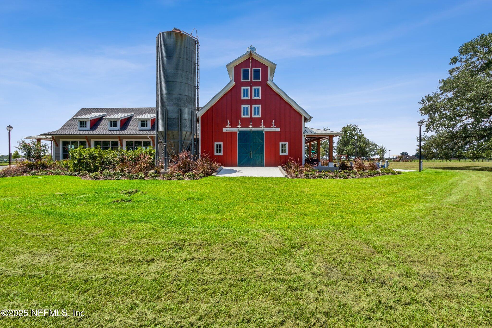 2724 WHITE CEDAR Lane