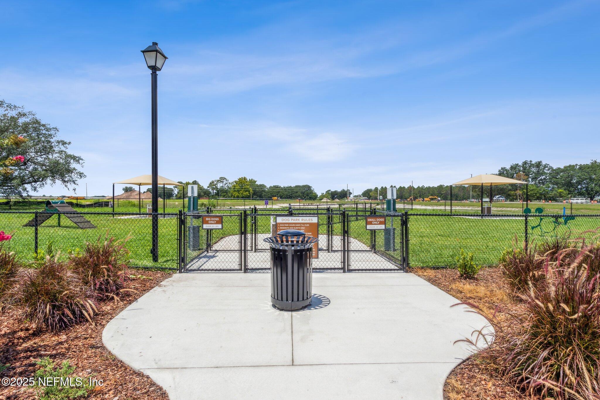 2724 WHITE CEDAR Lane