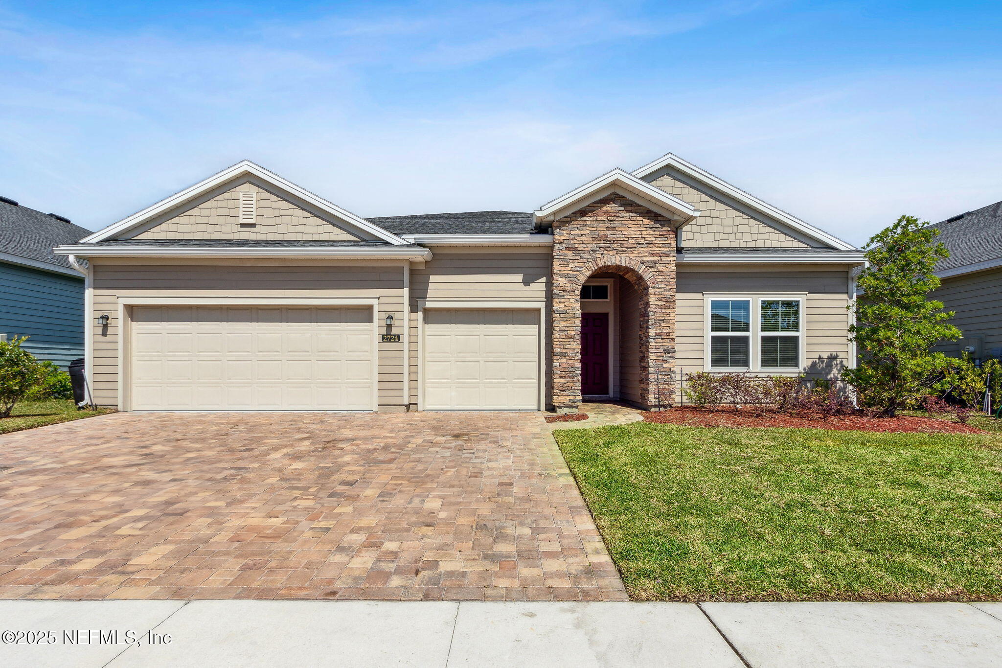 2724 WHITE CEDAR Lane