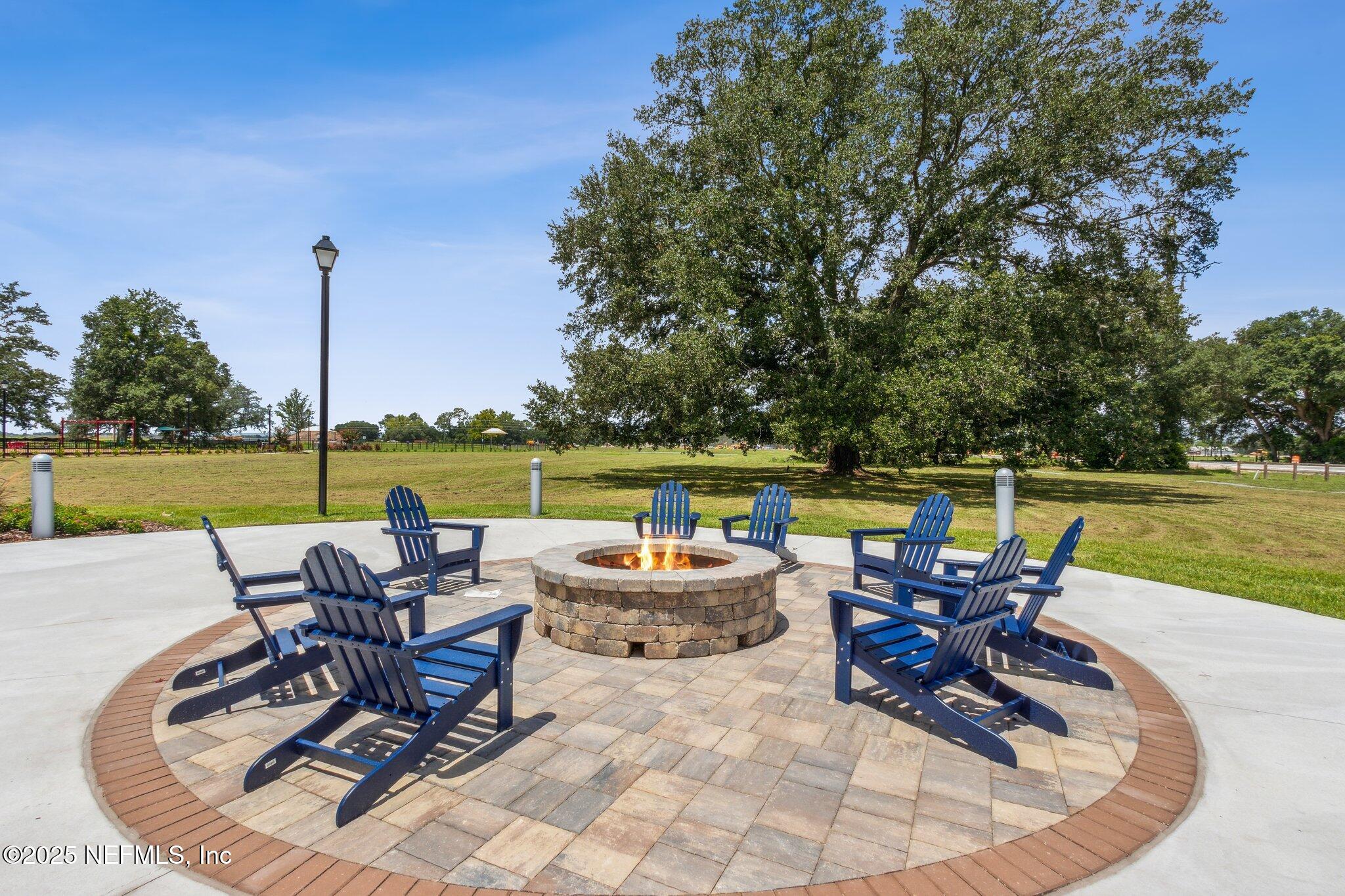 2724 WHITE CEDAR Lane