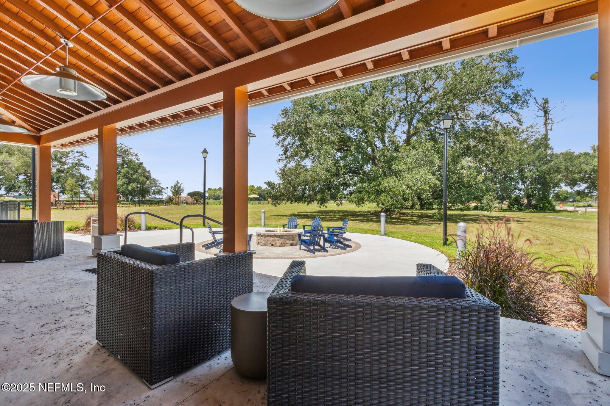 2724 WHITE CEDAR Lane