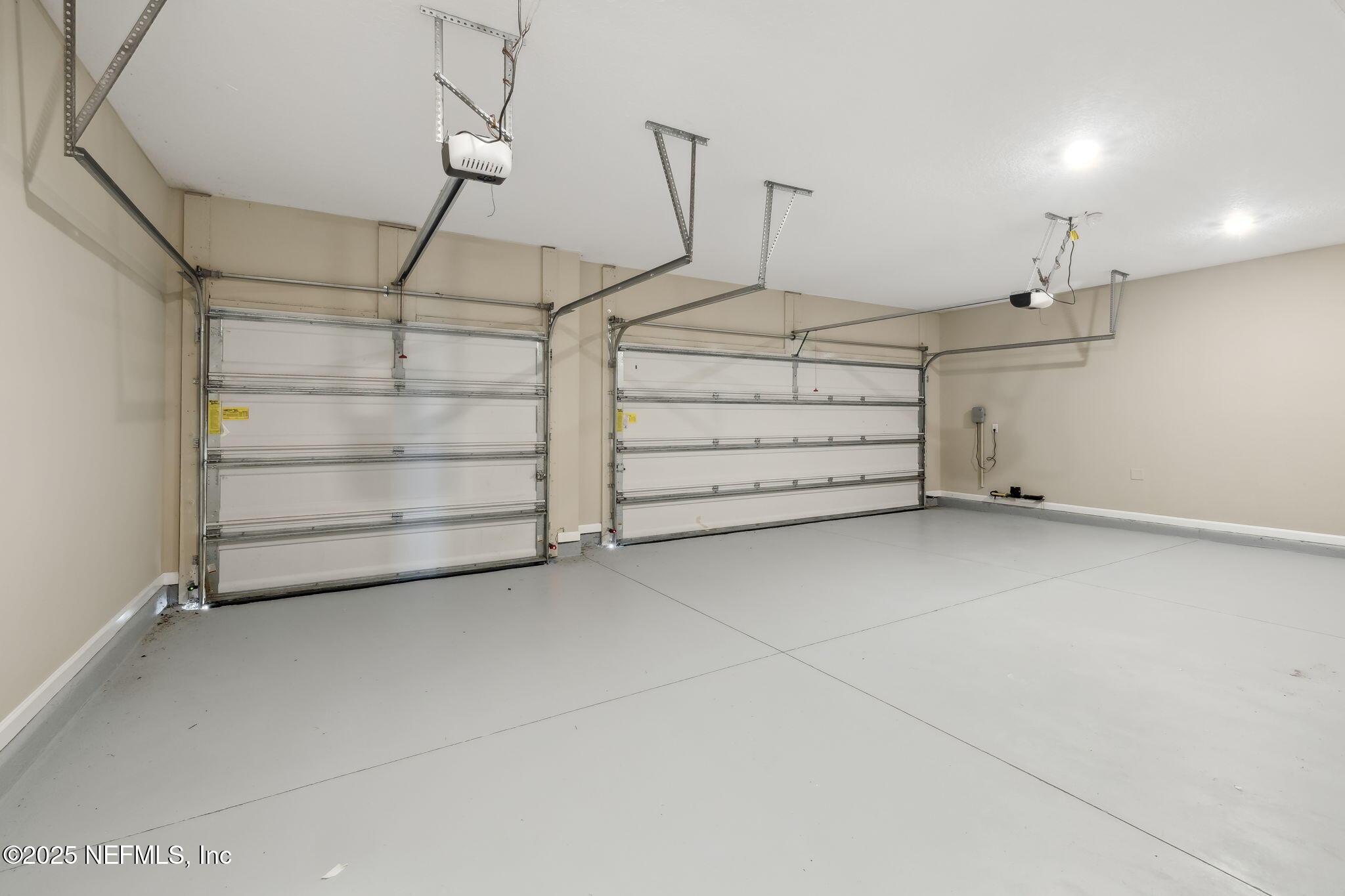 2724 WHITE CEDAR Lane