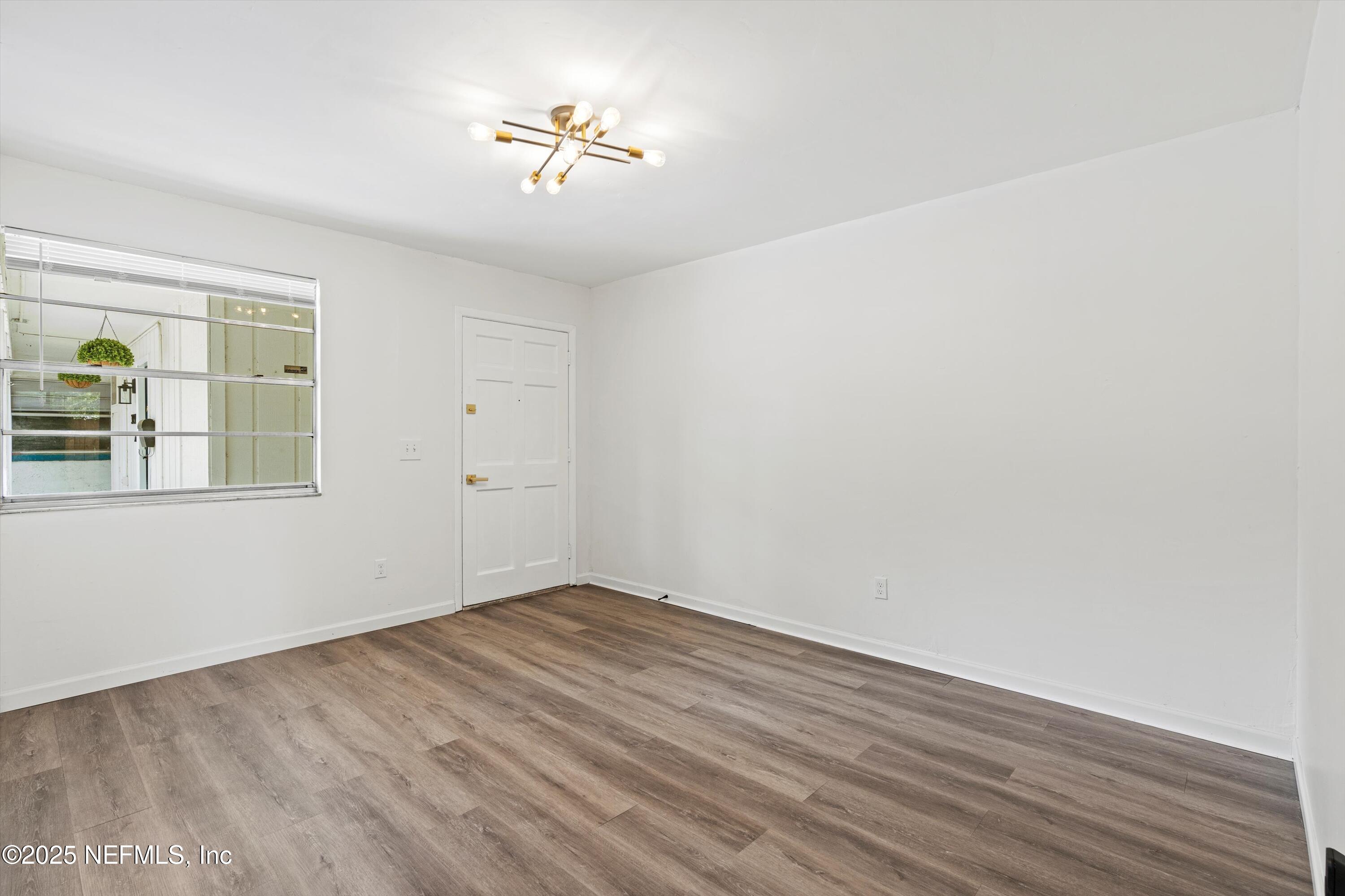 3329 MAYFLOWER Street, 3335