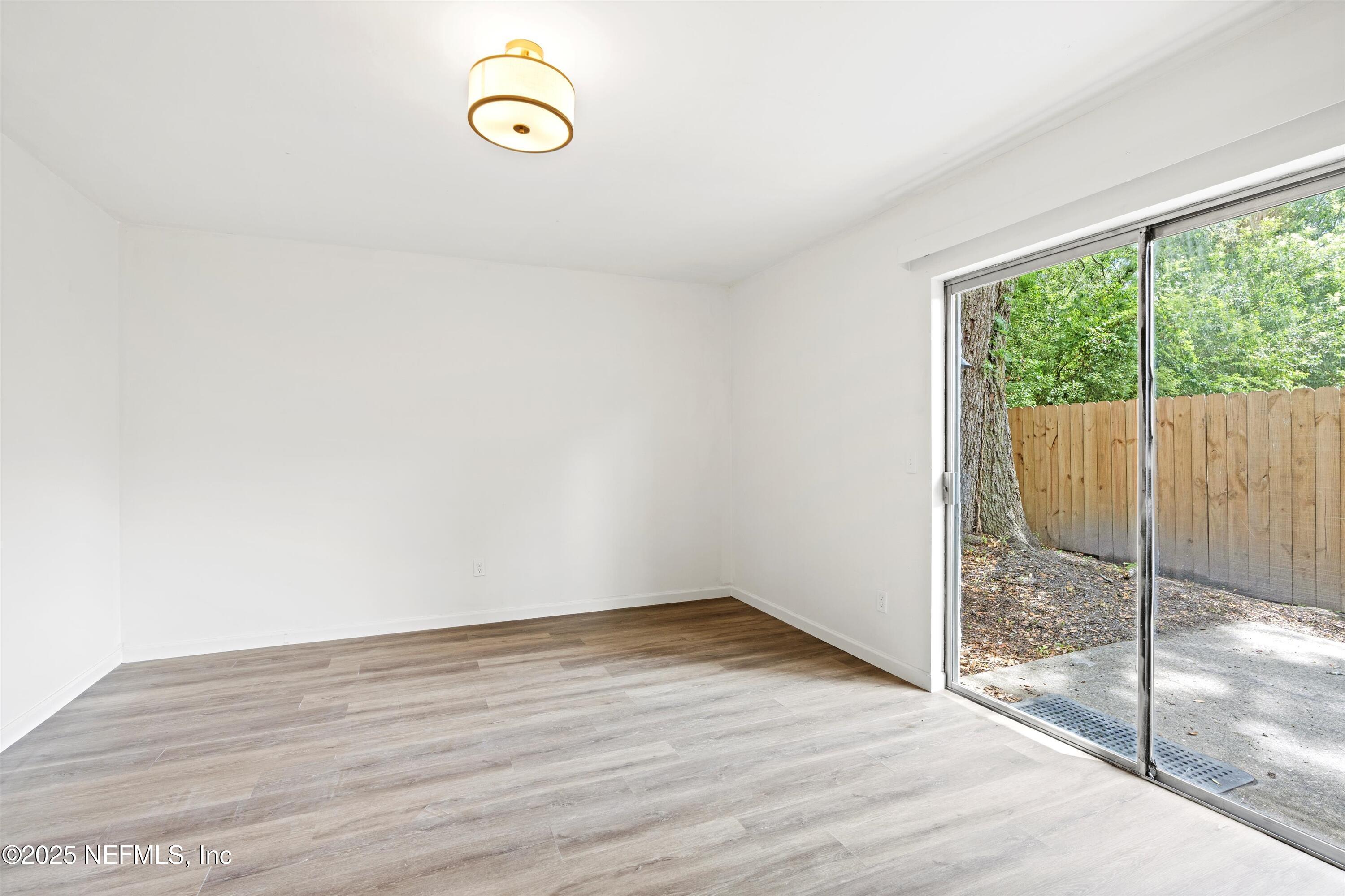 3329 MAYFLOWER Street, 3335