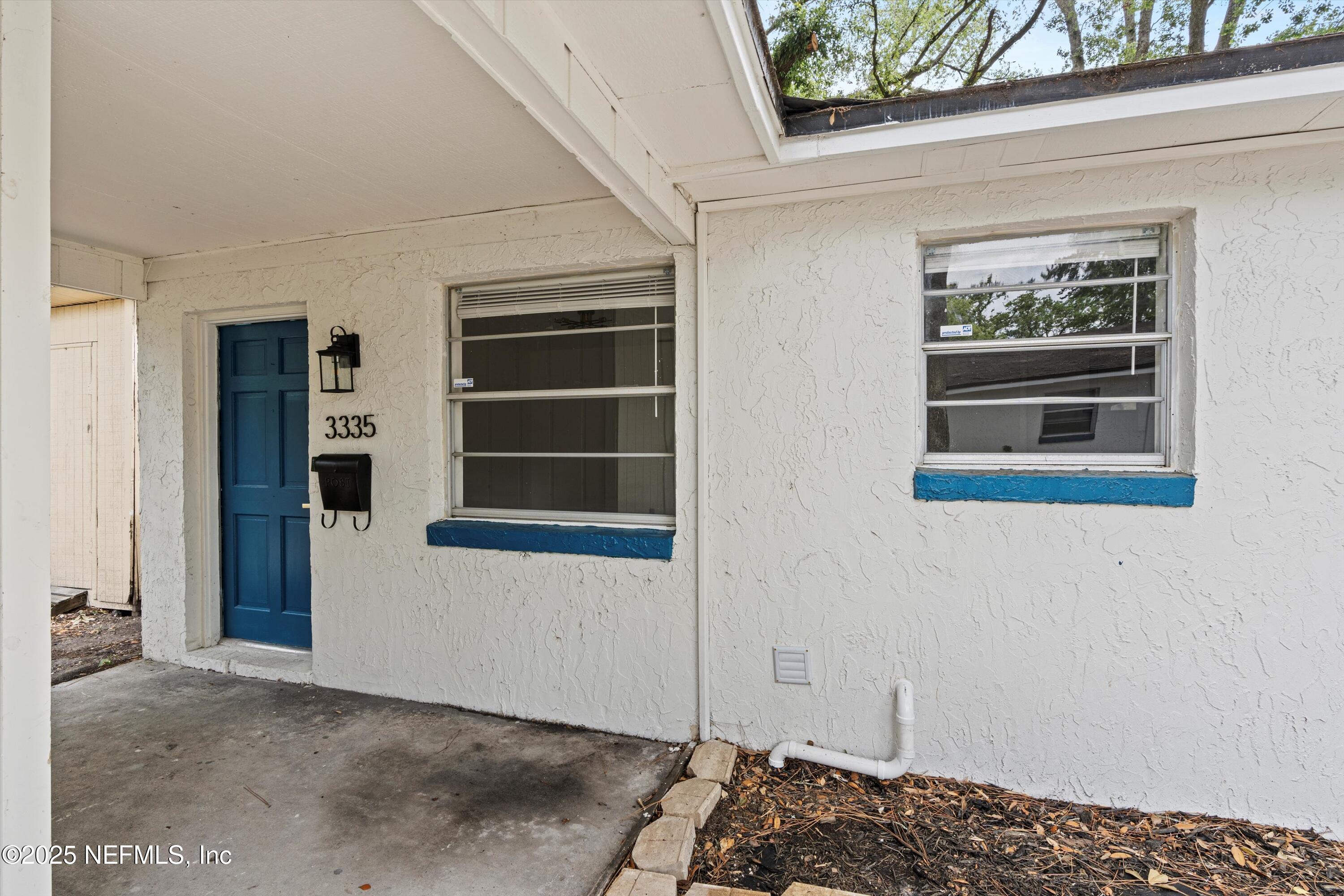 3329 MAYFLOWER Street, 3335