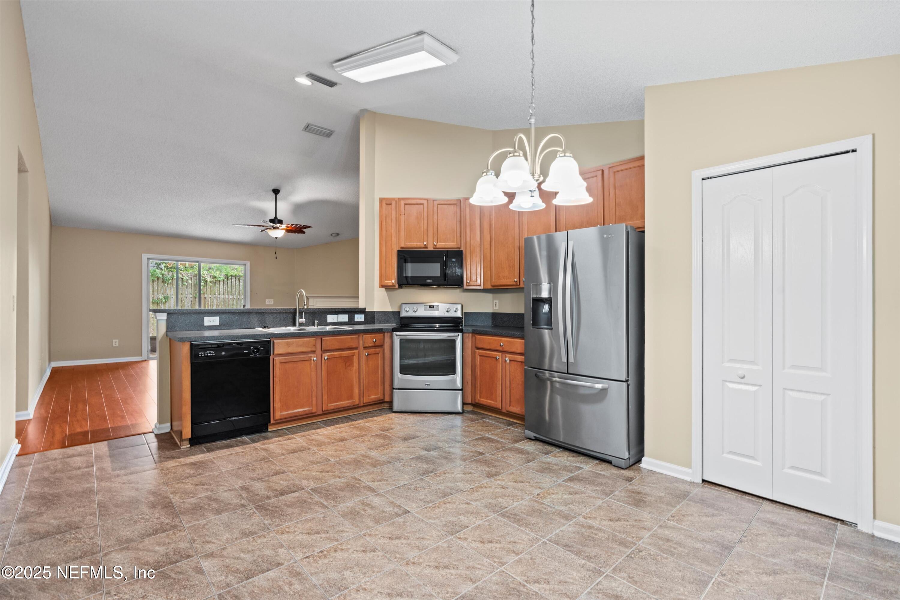 6276 PLANTATION BAY Drive N