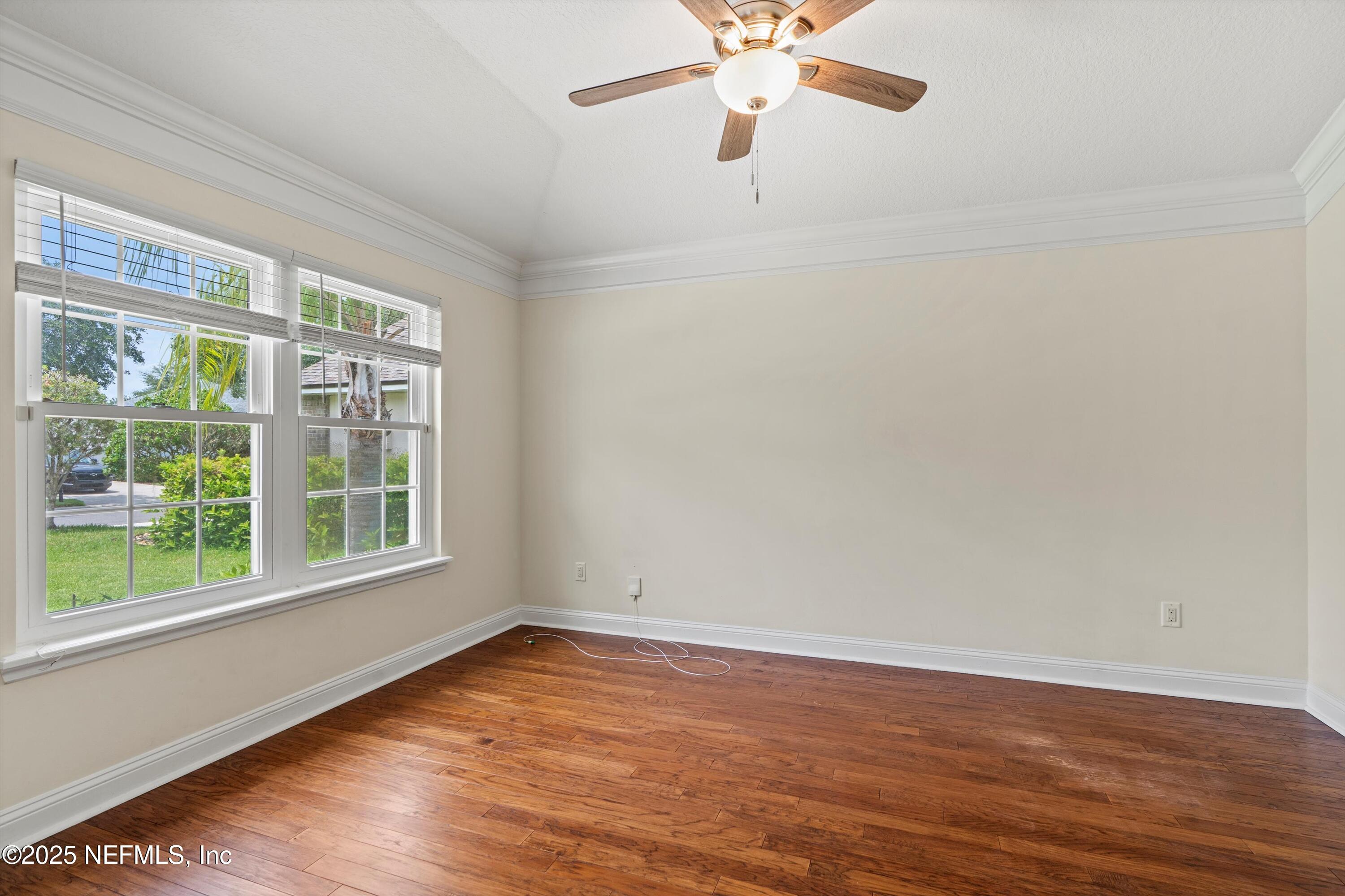 5930 GREEN POND Drive