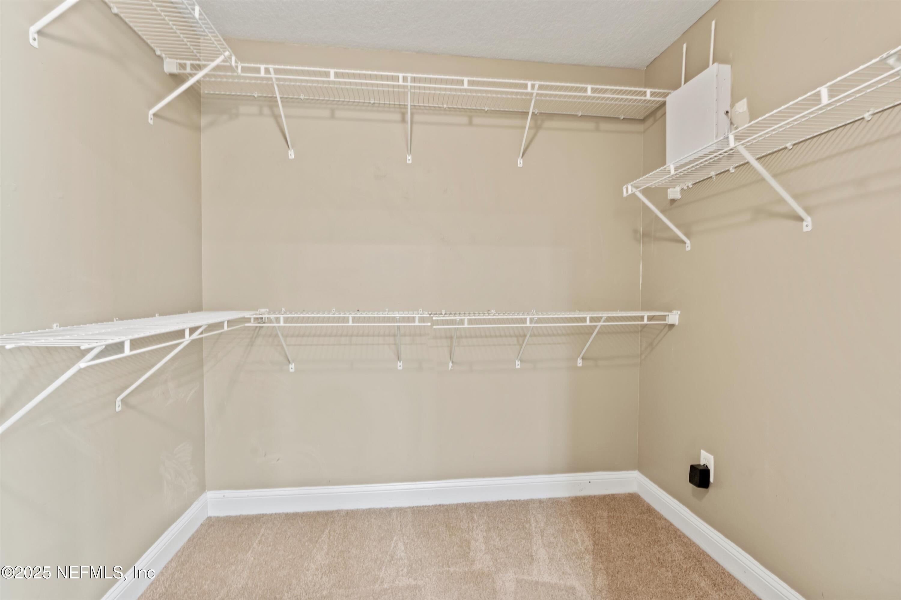 5930 GREEN POND Drive