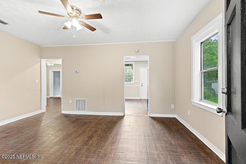3127 4TH STREET Circle