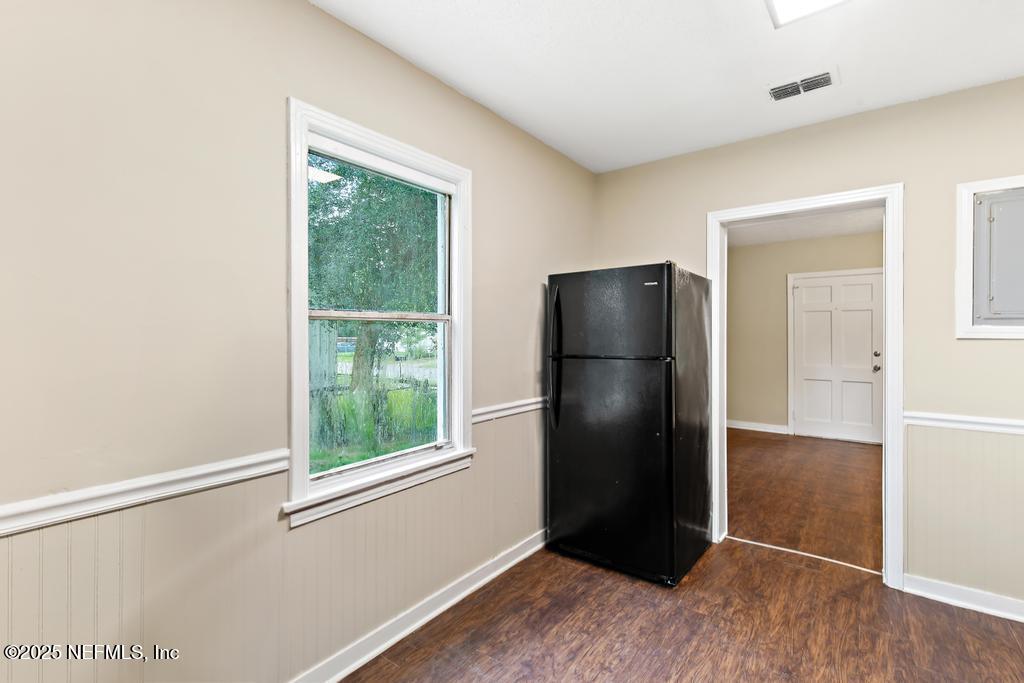 3127 4TH STREET Circle