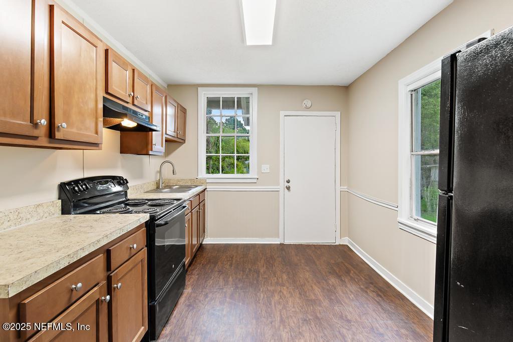 3127 4TH STREET Circle