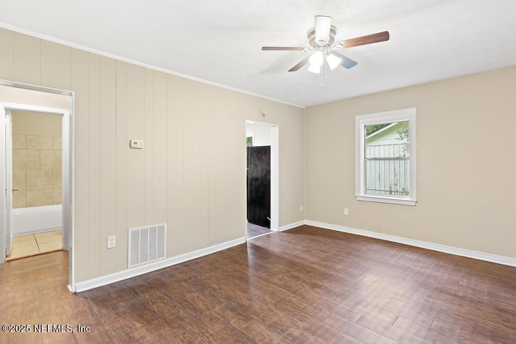 3127 4TH STREET Circle