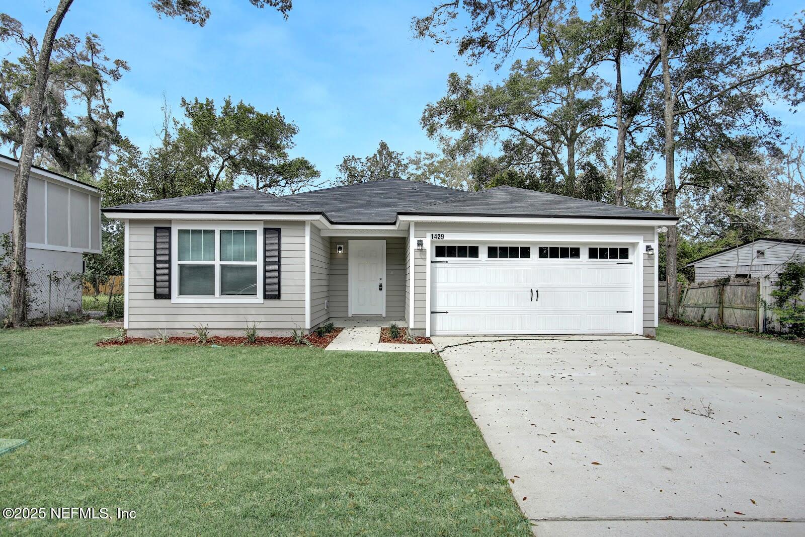 1429 PALMDALE Street