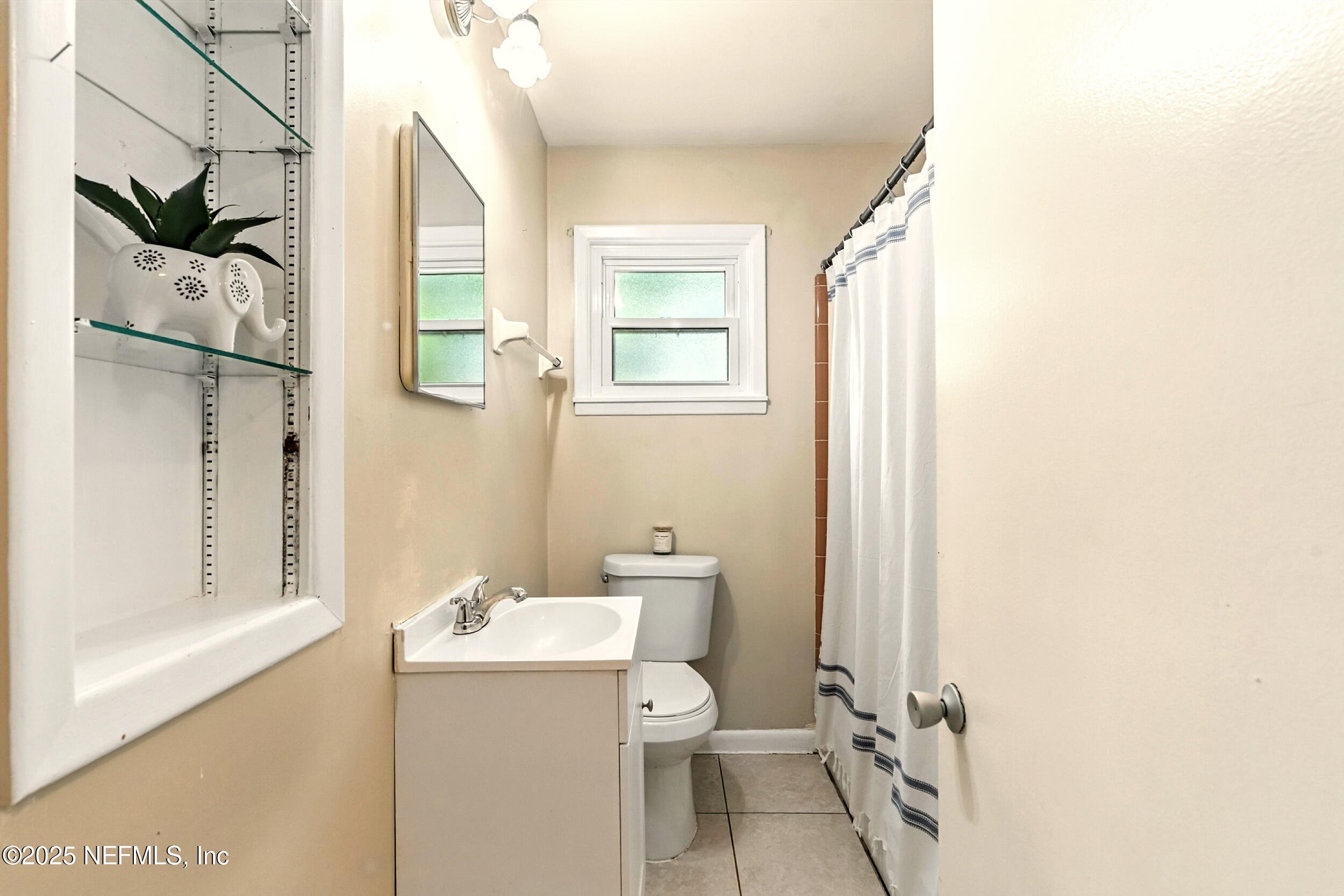 2640 COMMONWEALTH Avenue