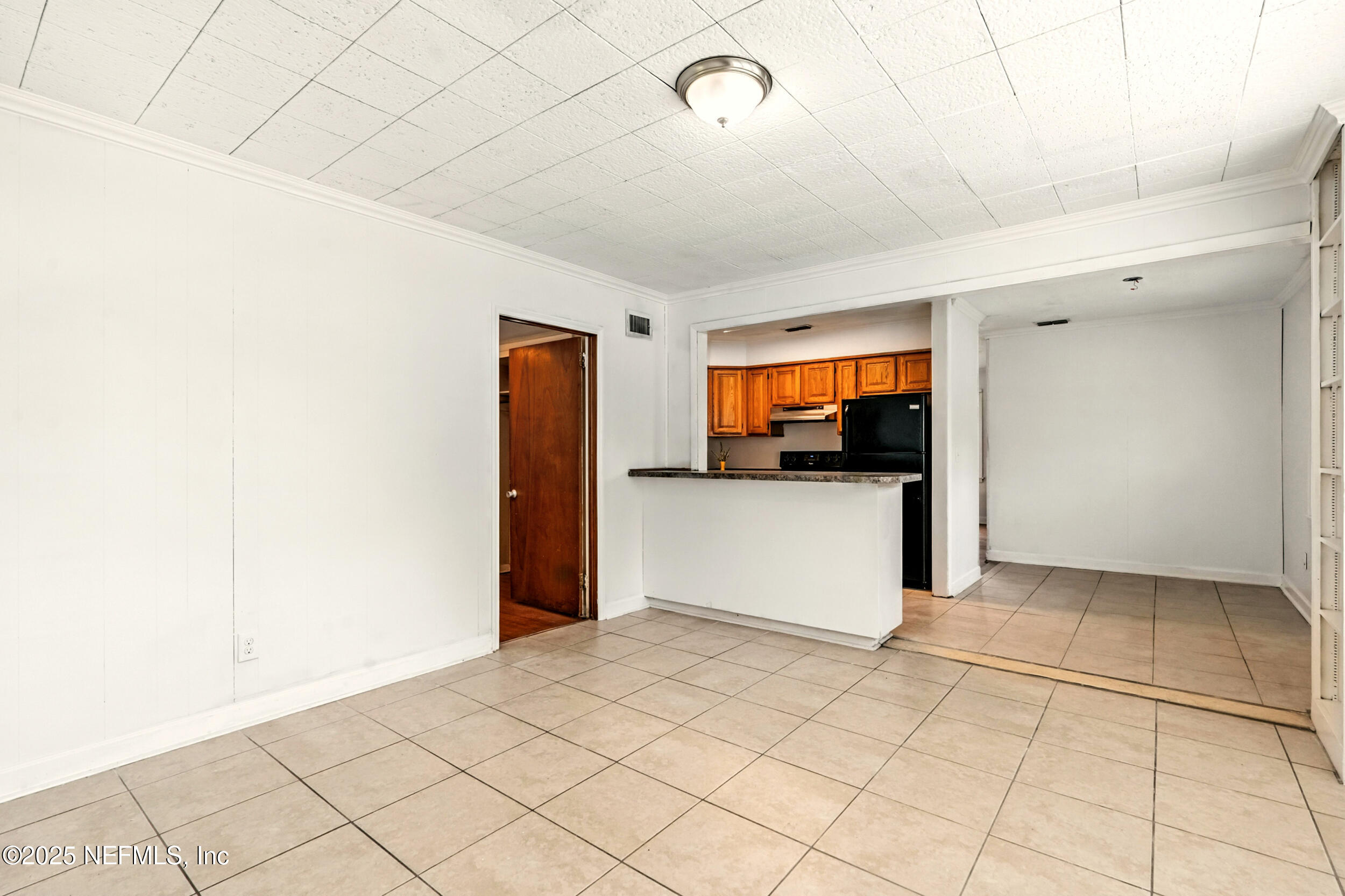 2640 COMMONWEALTH Avenue