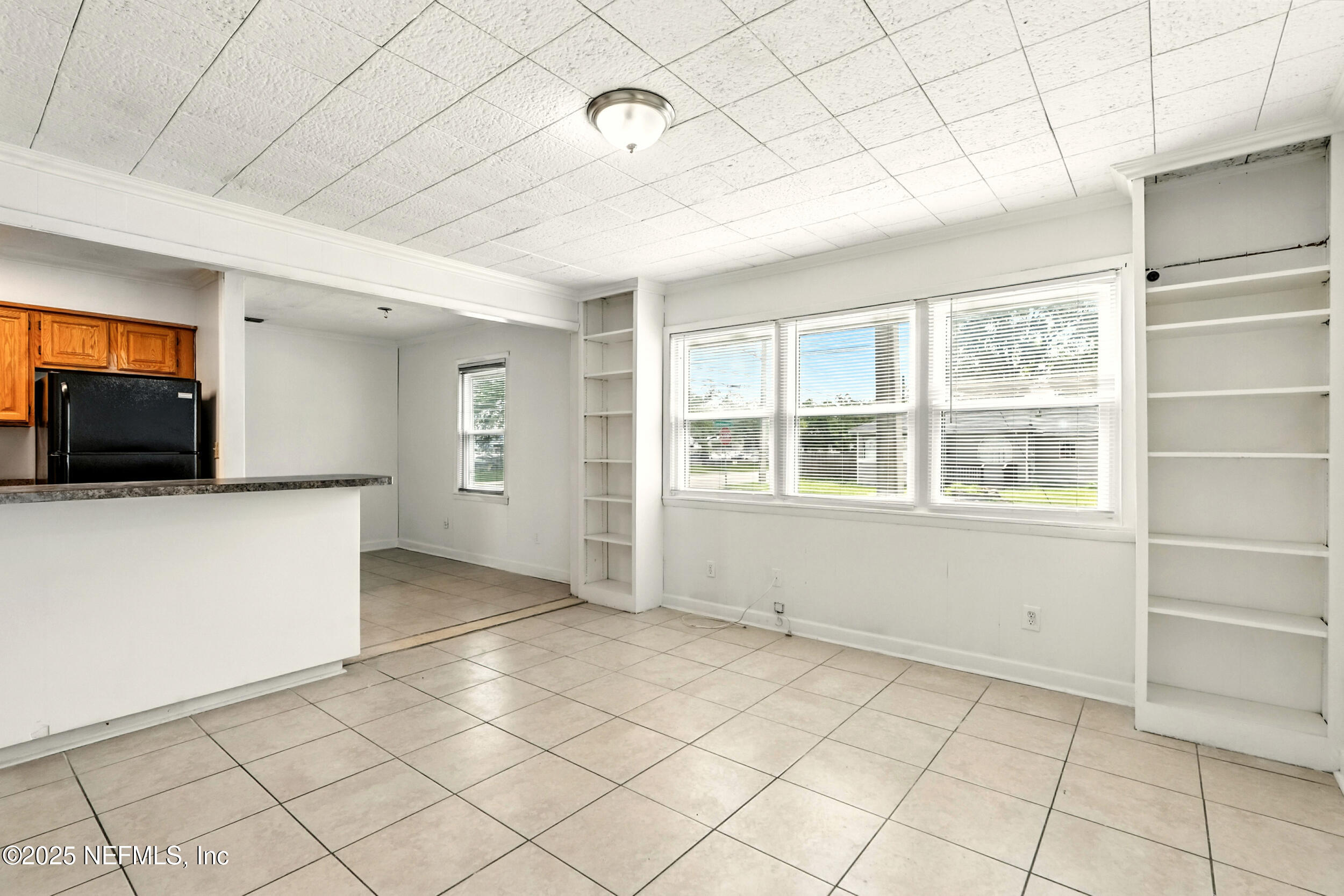 2640 COMMONWEALTH Avenue