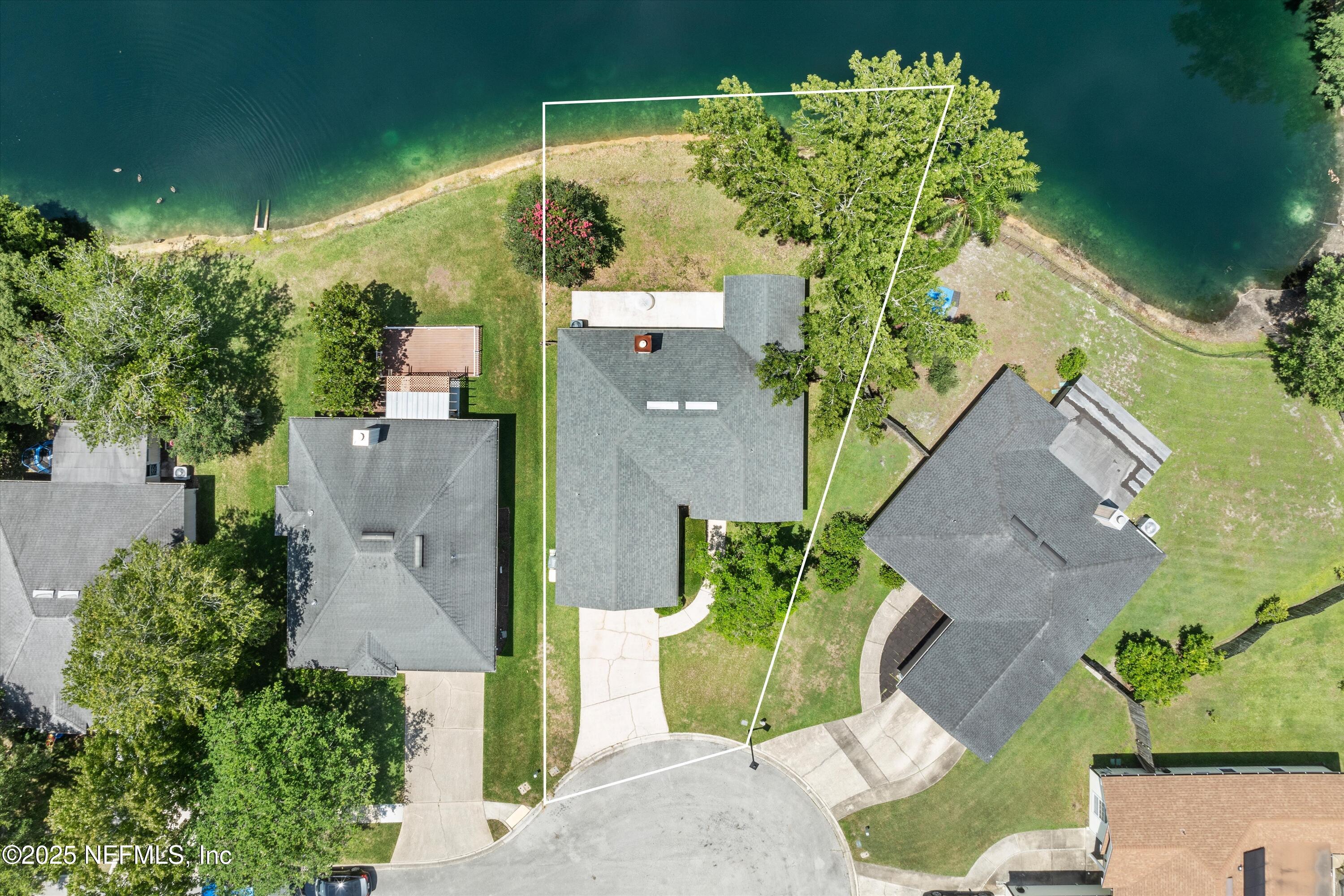 4533 WANDERING OAKS Drive S