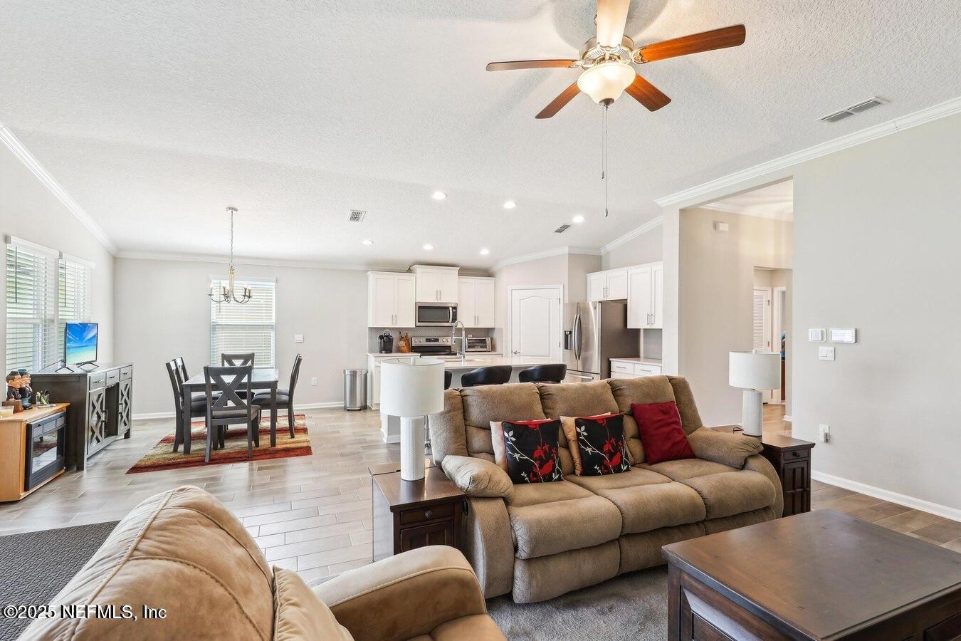 4032 SANDBANK Court