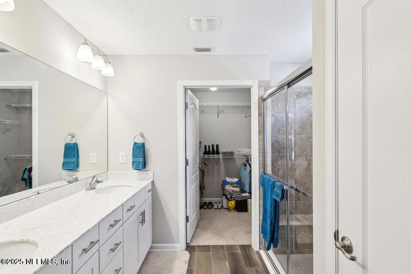 4032 SANDBANK Court