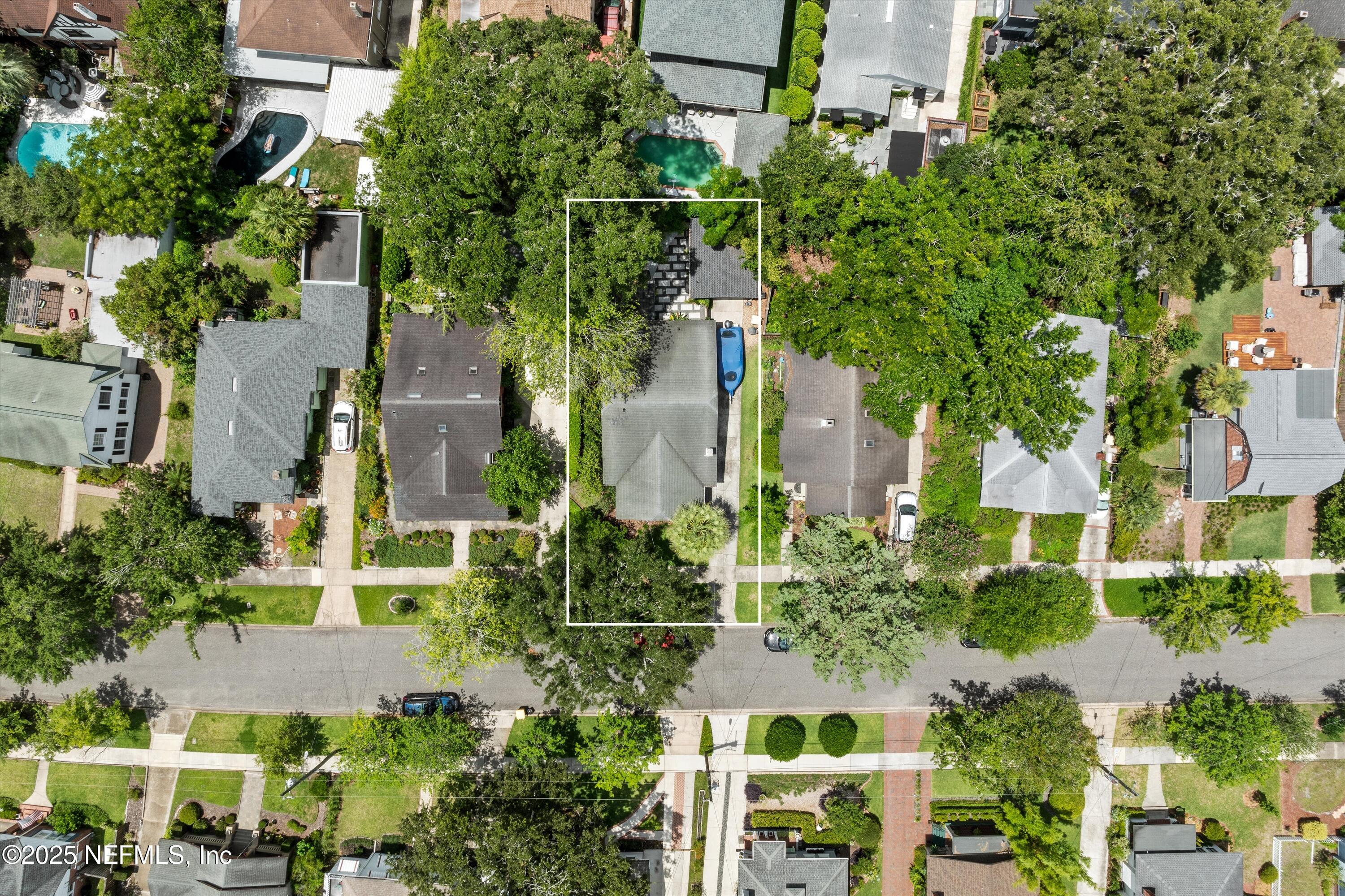 1342 HOLLYWOOD Avenue