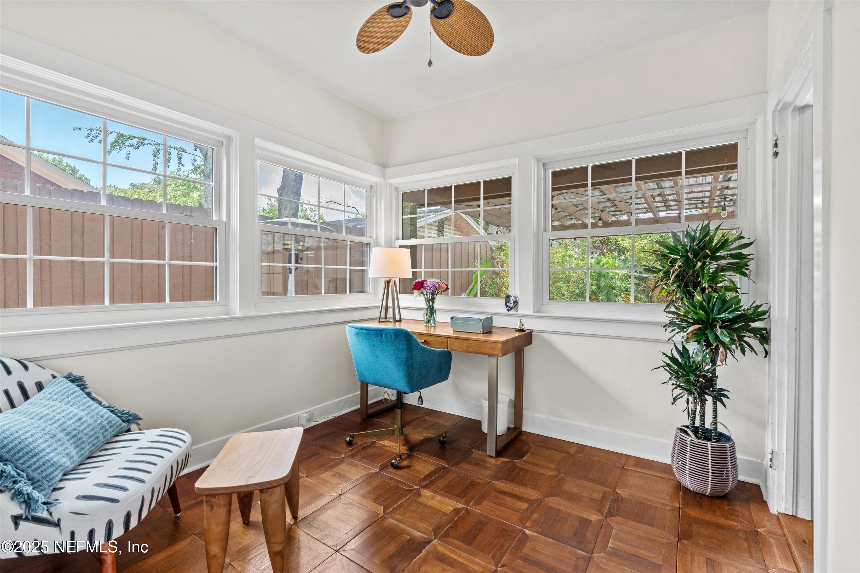 1342 HOLLYWOOD Avenue