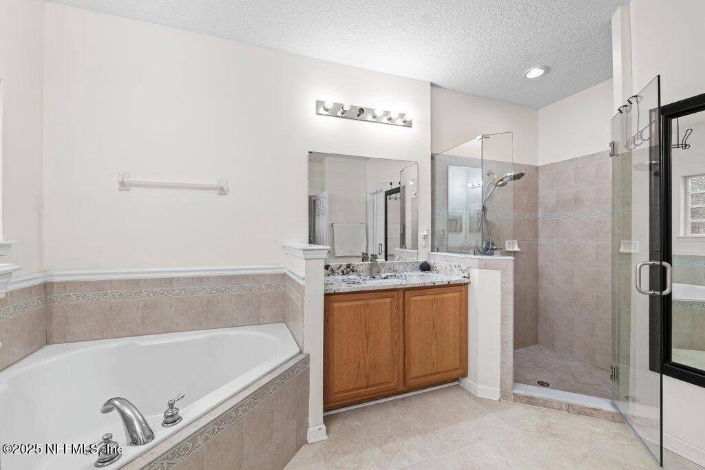 3156 SCENIC OAKS Drive