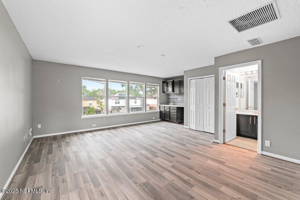 3156 SCENIC OAKS Drive