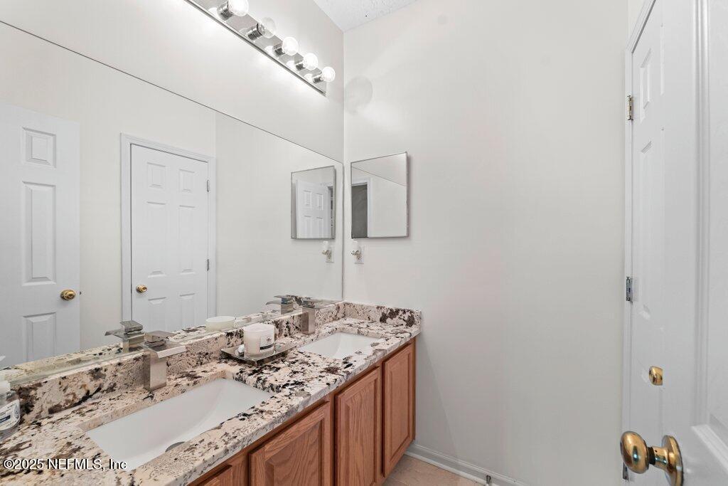 3156 SCENIC OAKS Drive