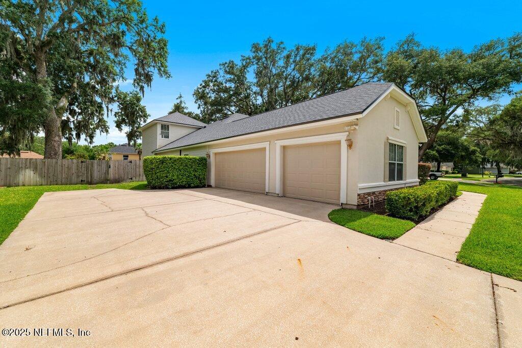 3156 SCENIC OAKS Drive