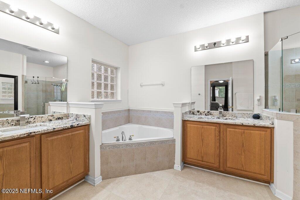 3156 SCENIC OAKS Drive