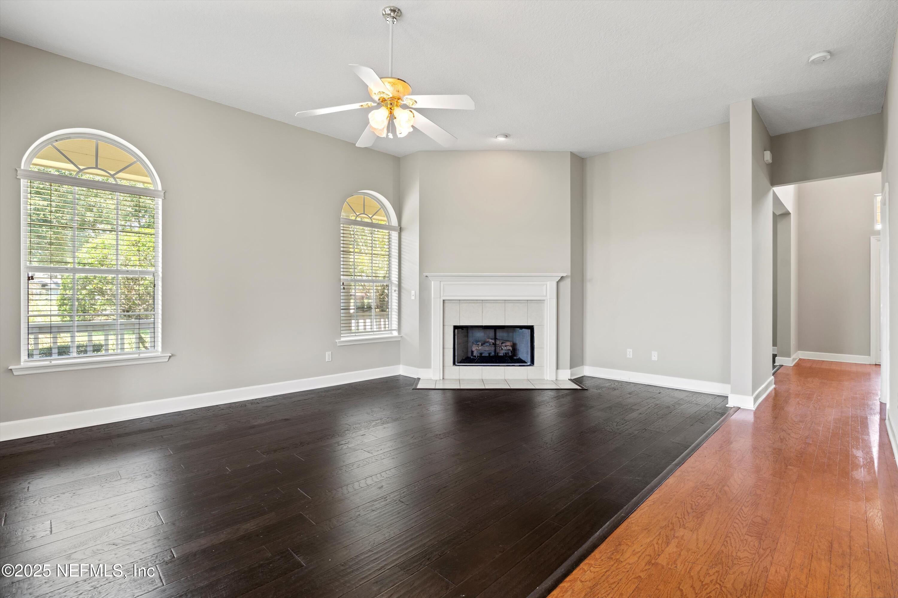 7610 SENTRY OAK Circle