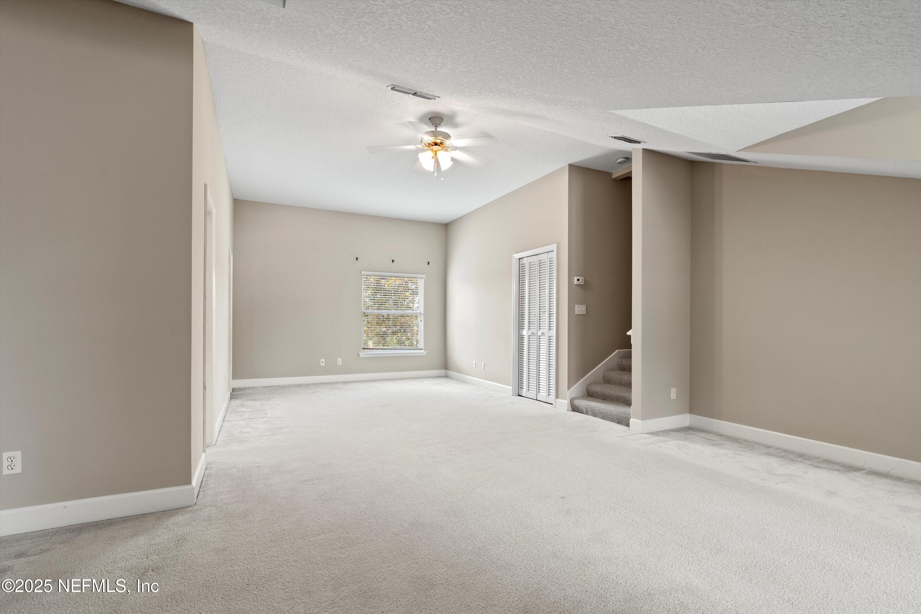 7610 SENTRY OAK Circle