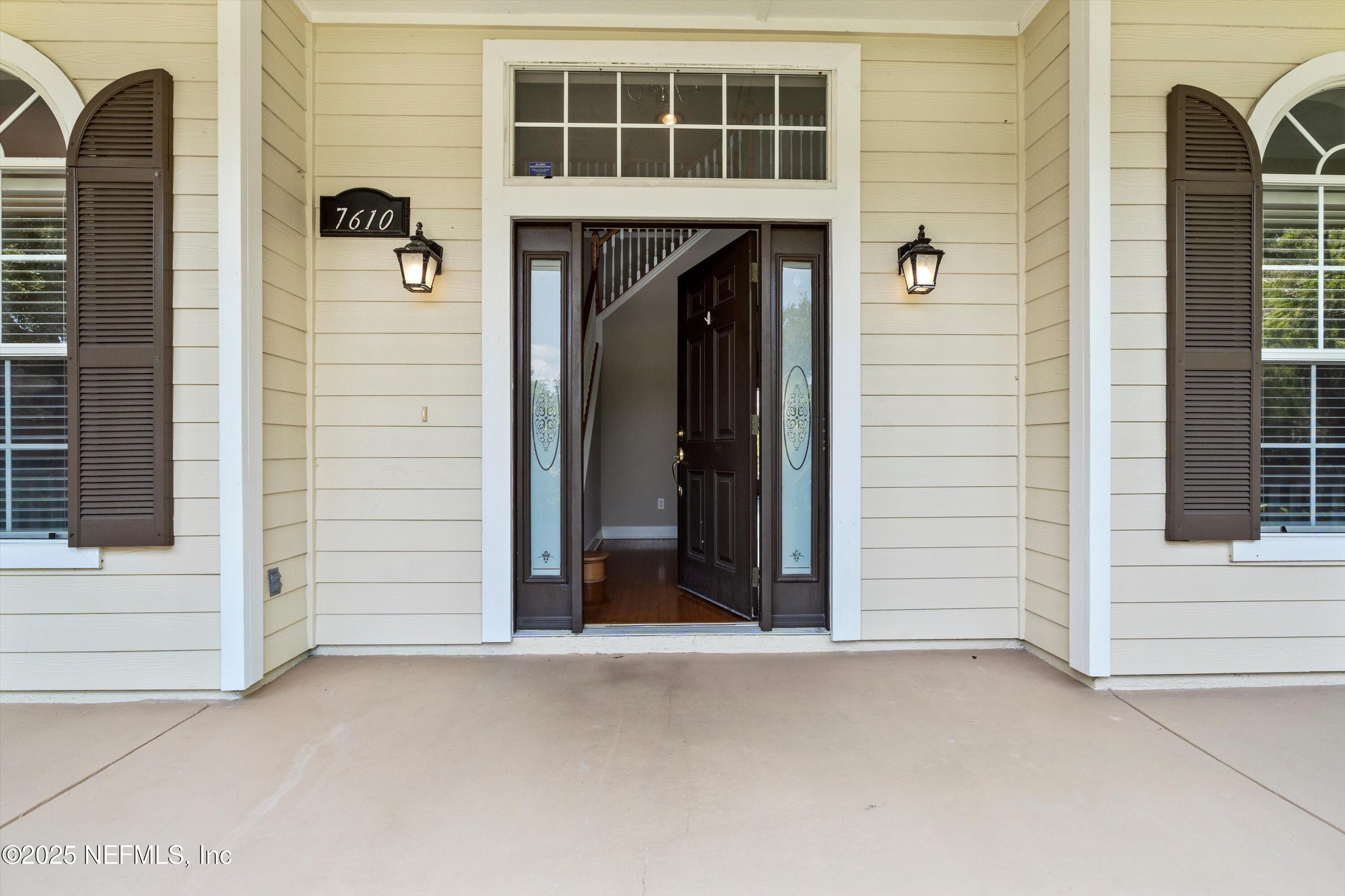 7610 SENTRY OAK Circle