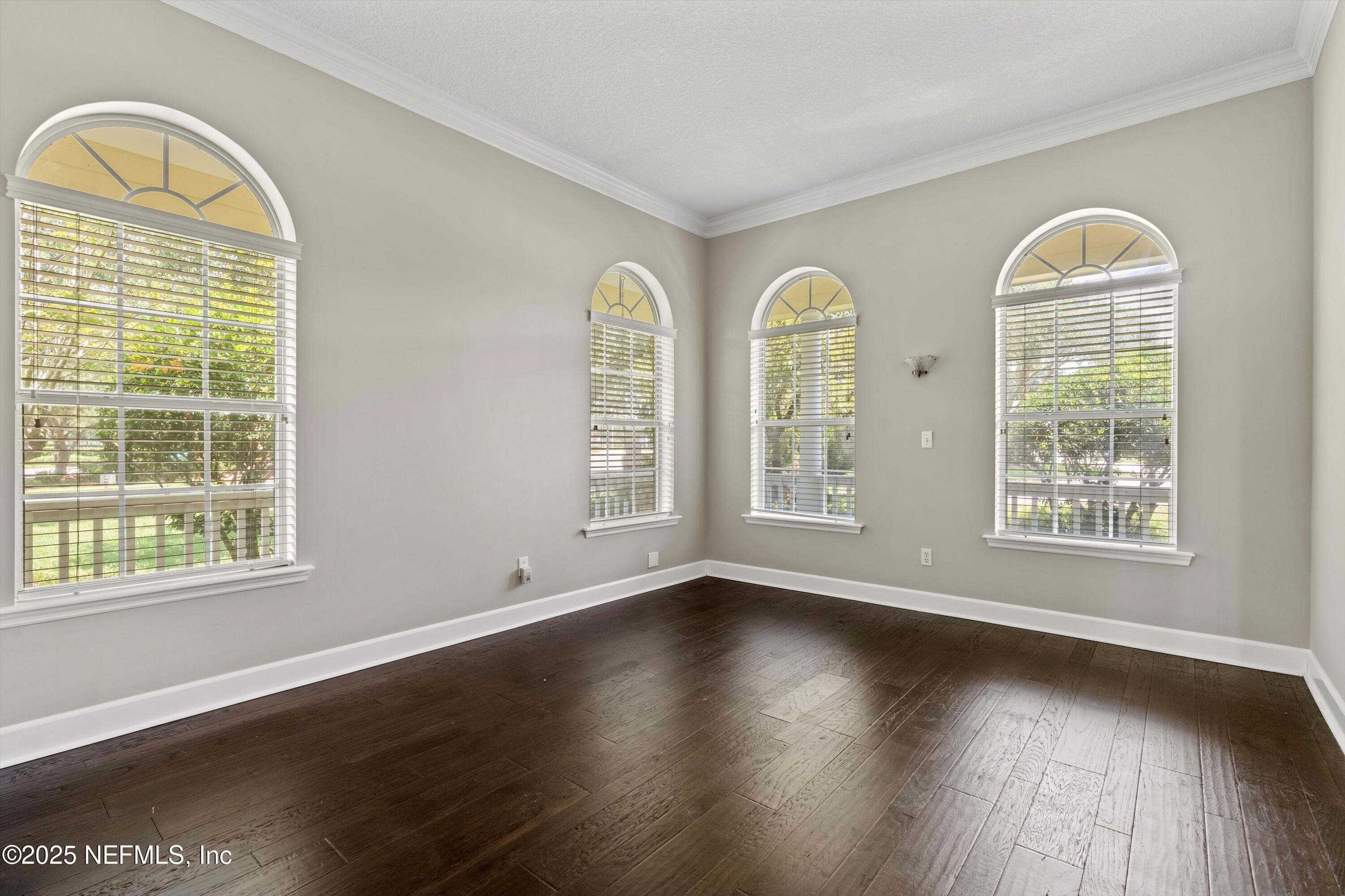 7610 SENTRY OAK Circle